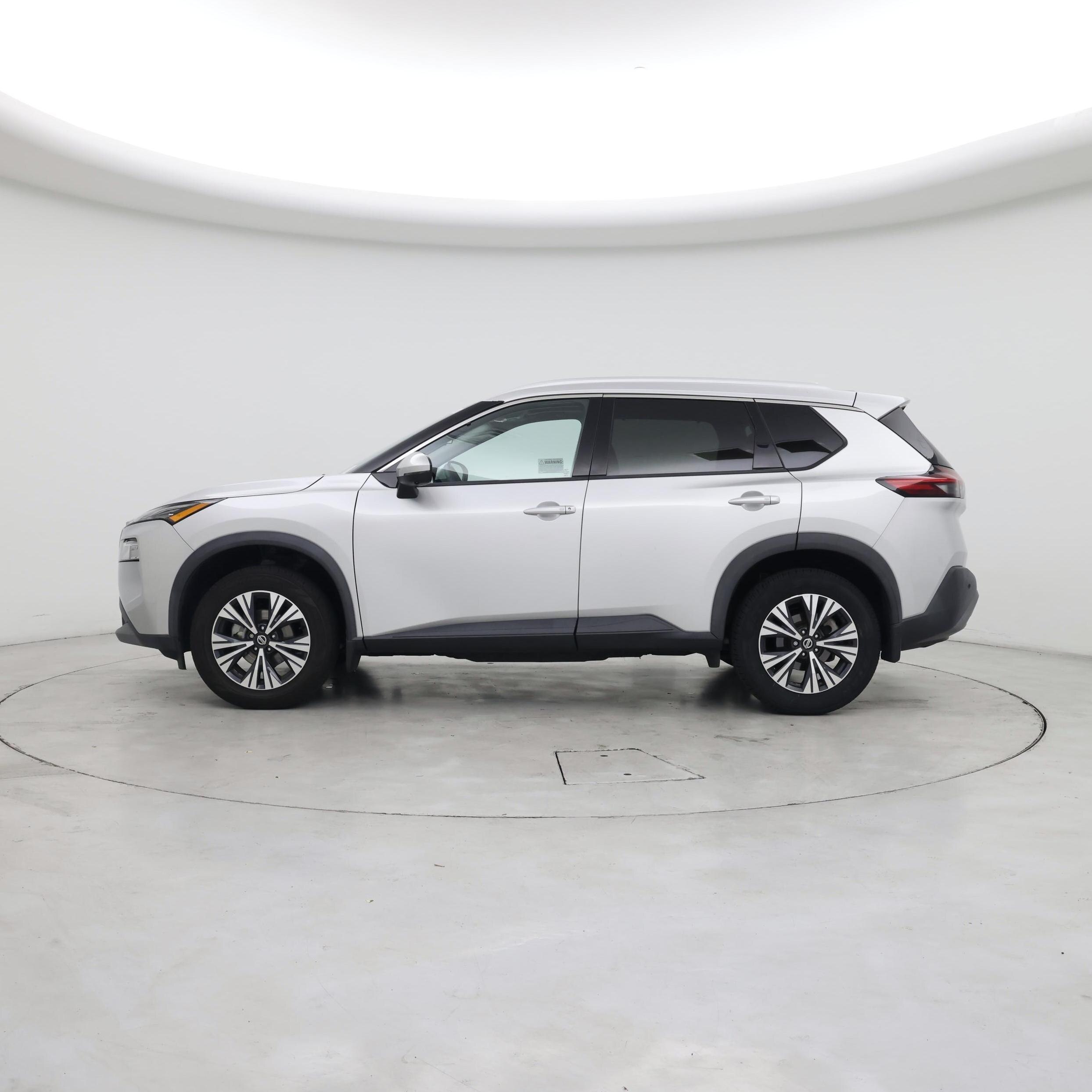 Thumbnail: 2021 Nissan Rogue - 3