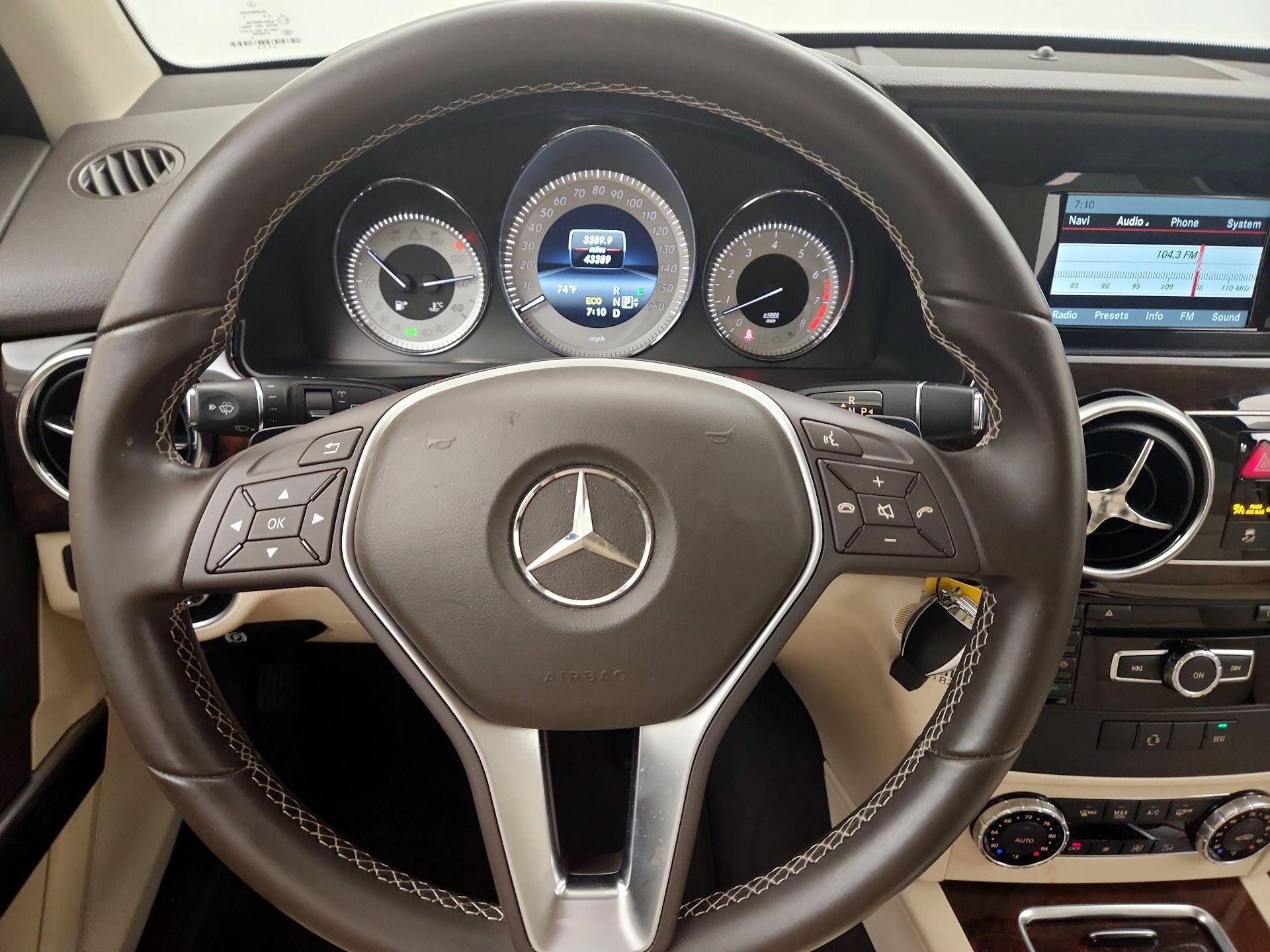 Thumbnail: 2014 Mercedes-Benz GLK - 10