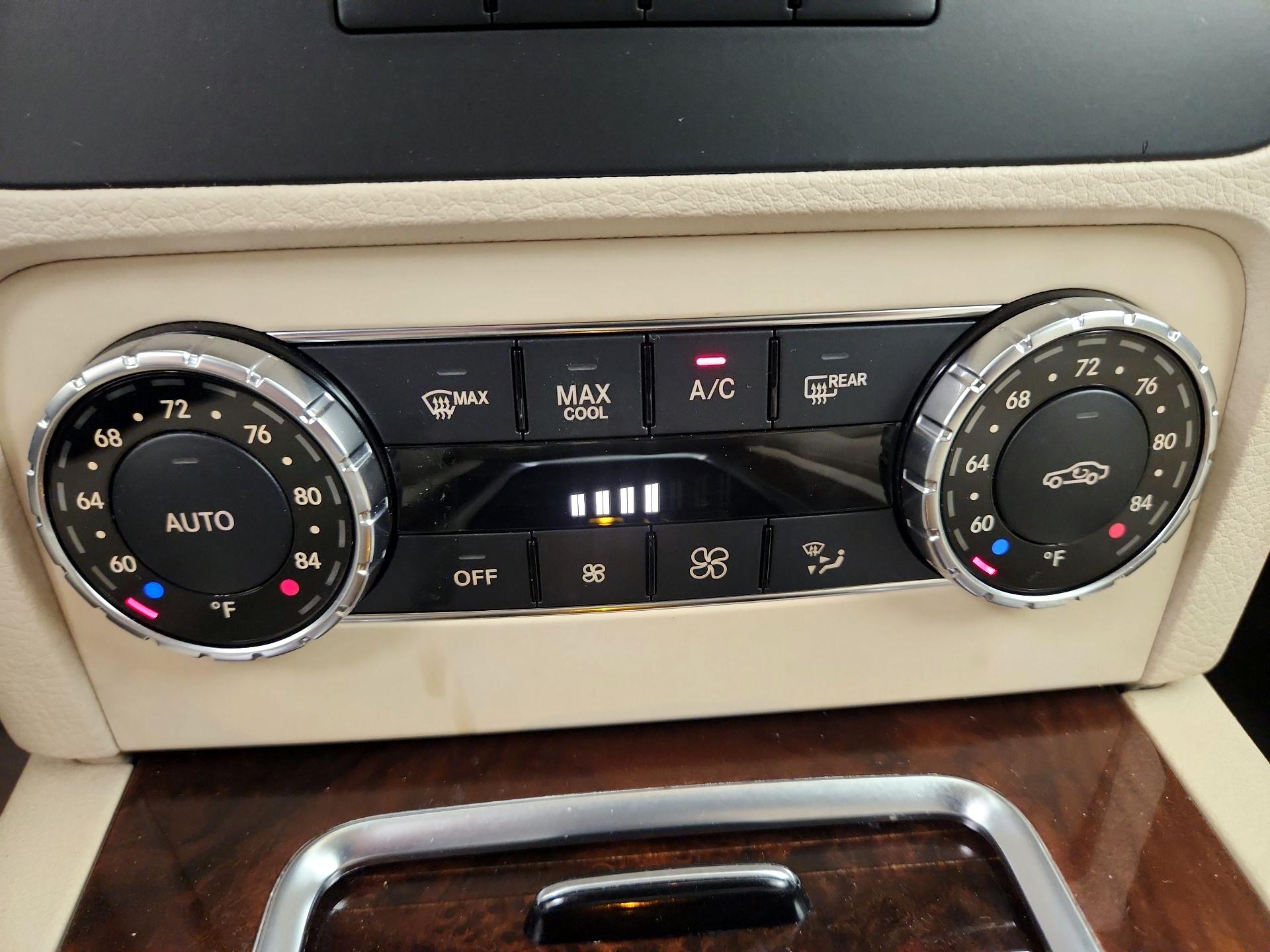 Thumbnail: 2014 Mercedes-Benz GLK - 15
