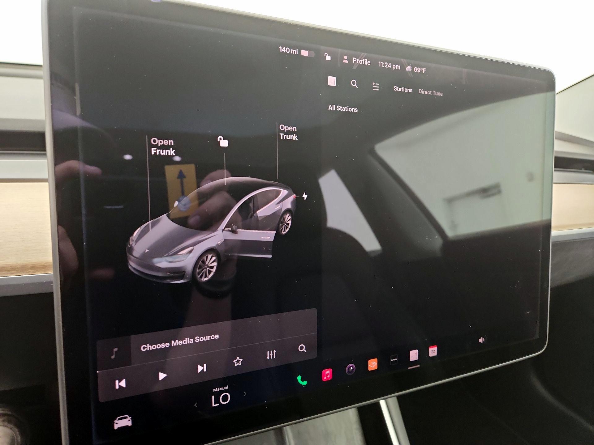 Thumbnail: 2018 Tesla Model 3 - 15