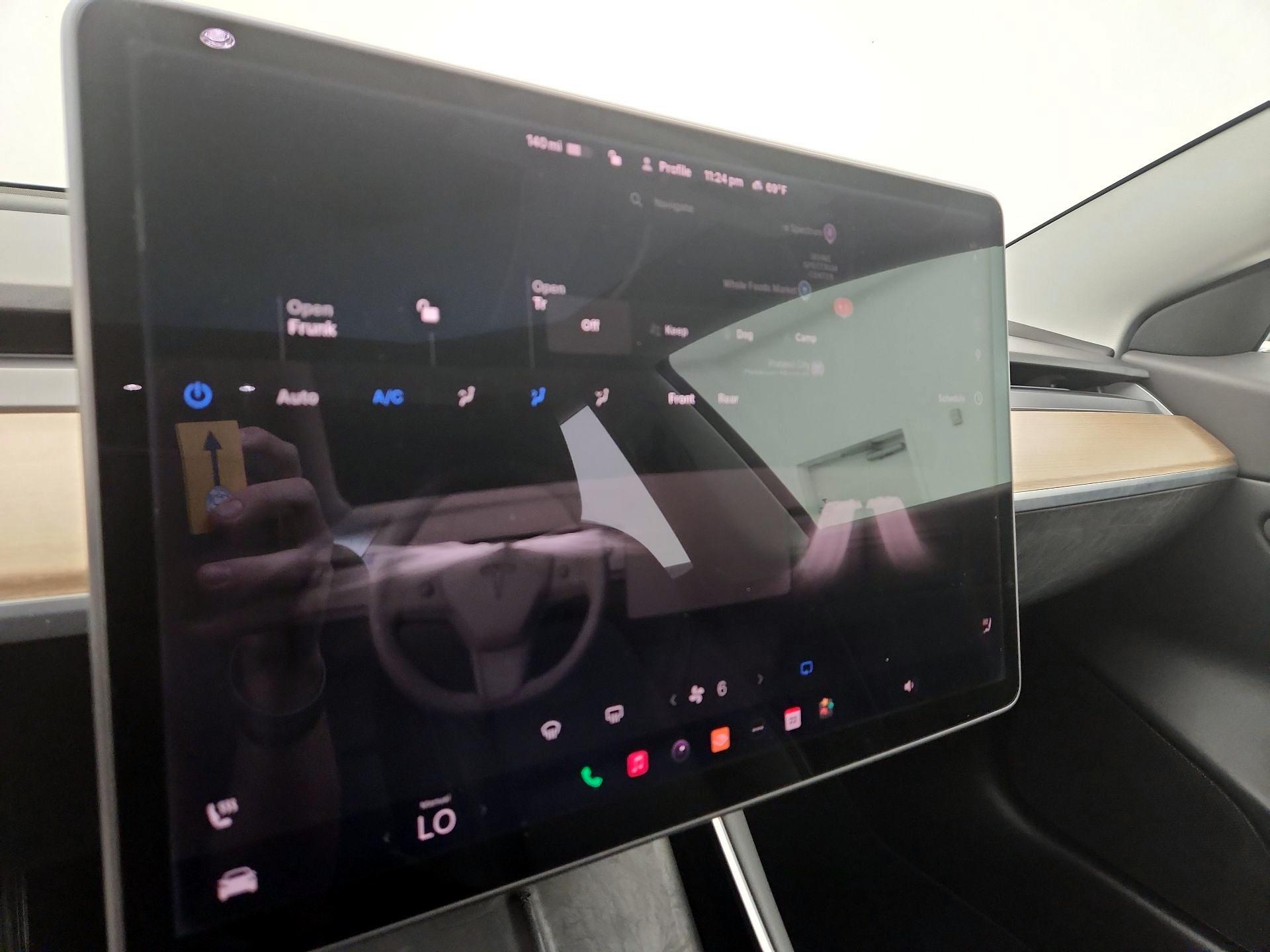 Thumbnail: 2018 Tesla Model 3 - 16