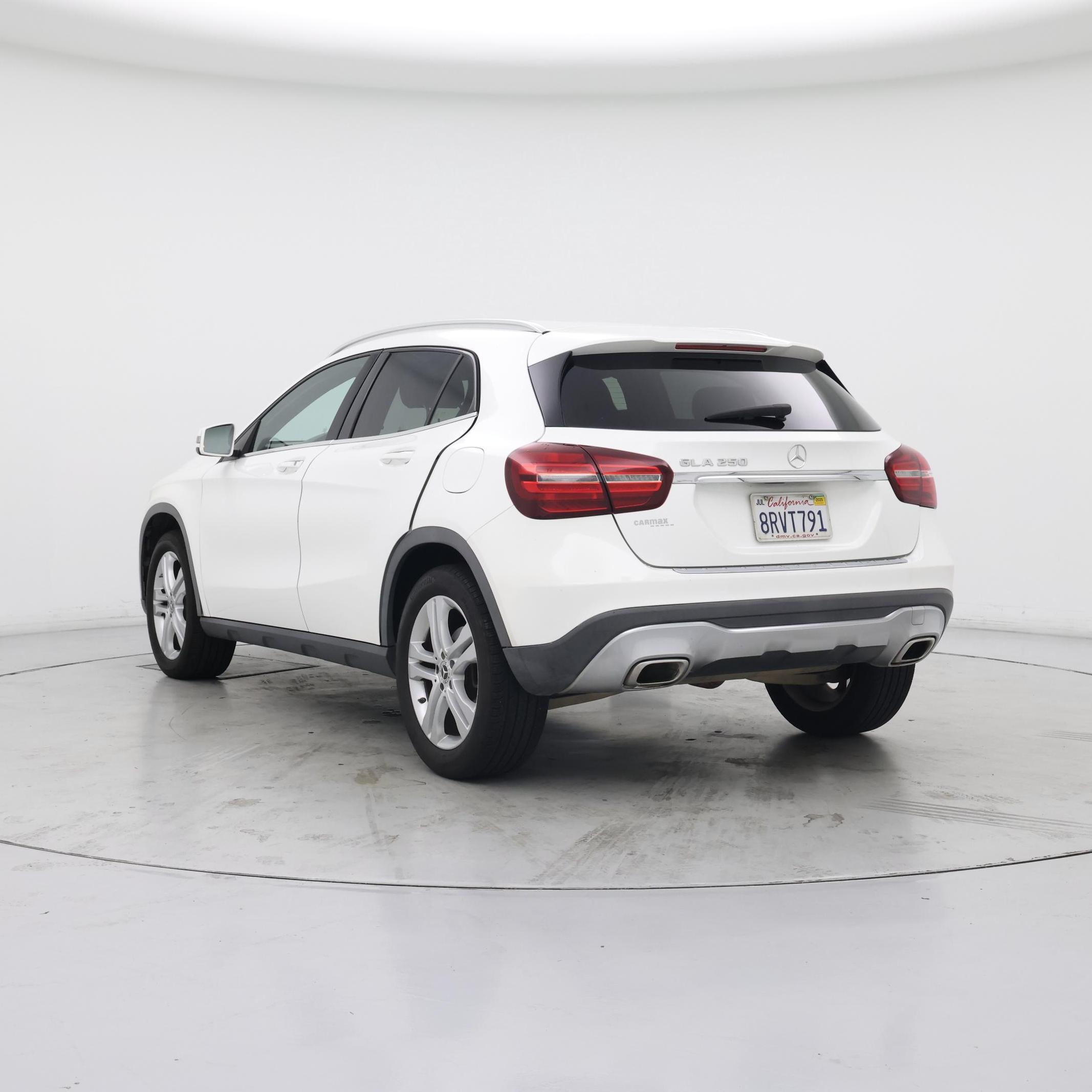 Thumbnail: 2020 Mercedes-Benz GLA - 2