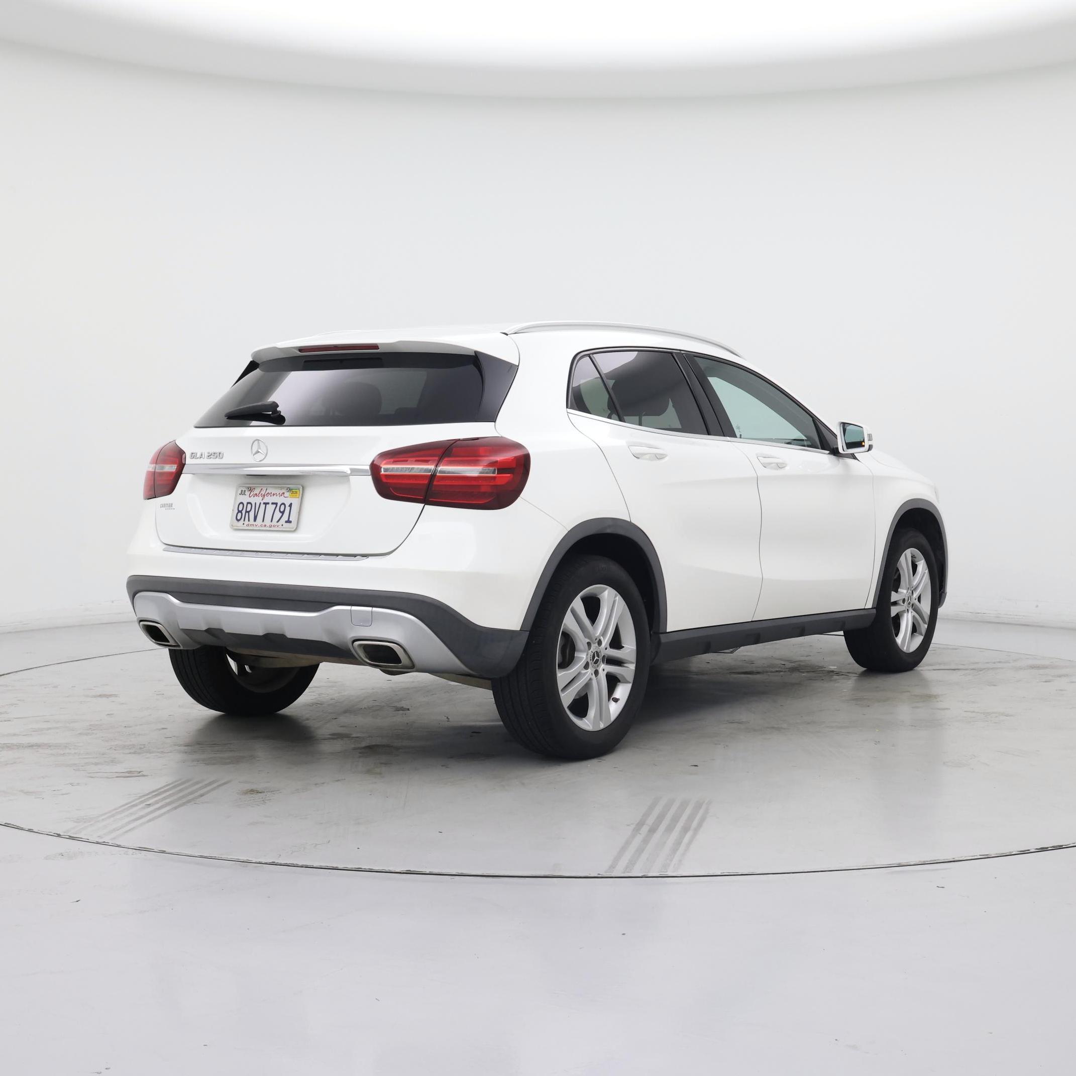Thumbnail: 2020 Mercedes-Benz GLA - 8