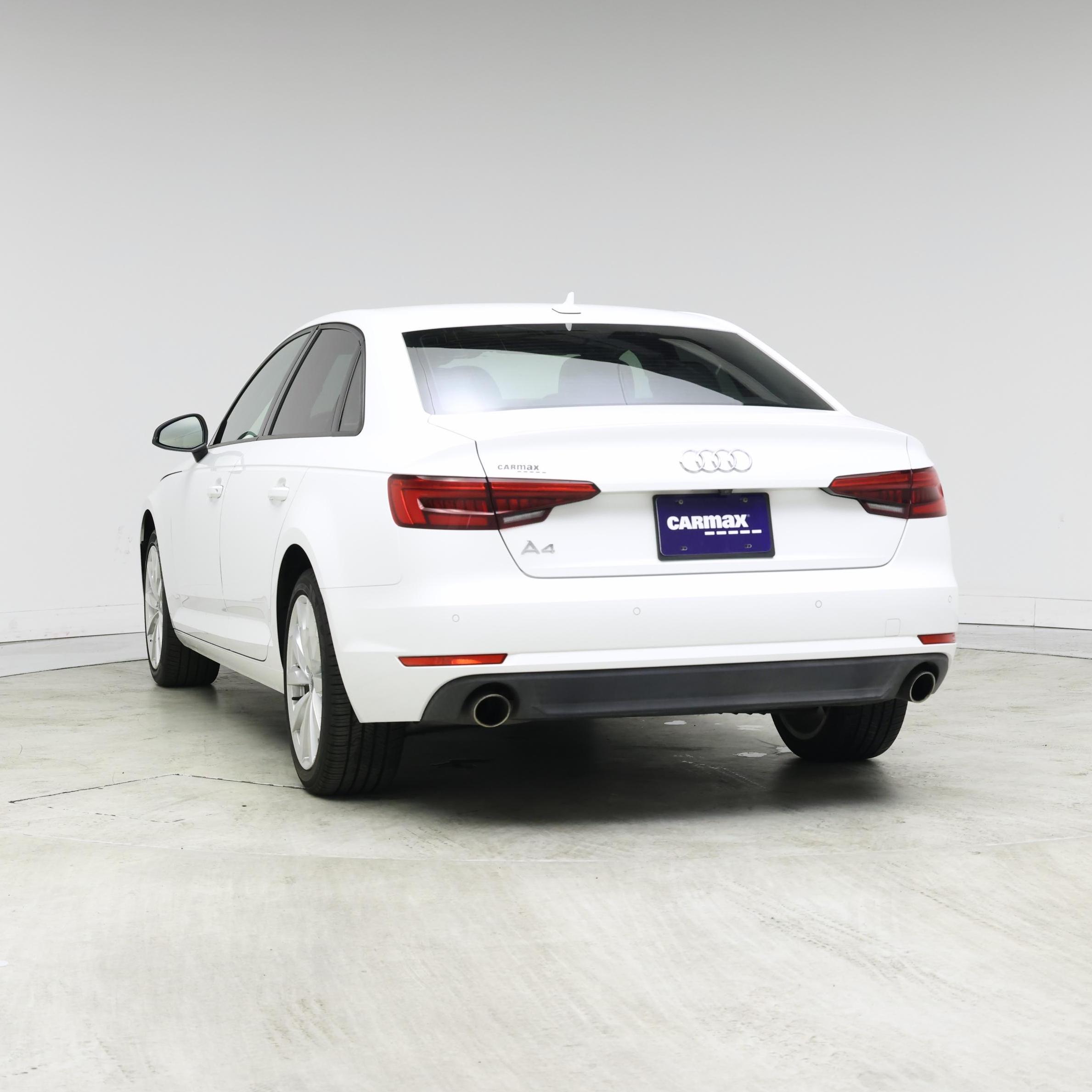 Thumbnail: 2017 Audi A4 - 2