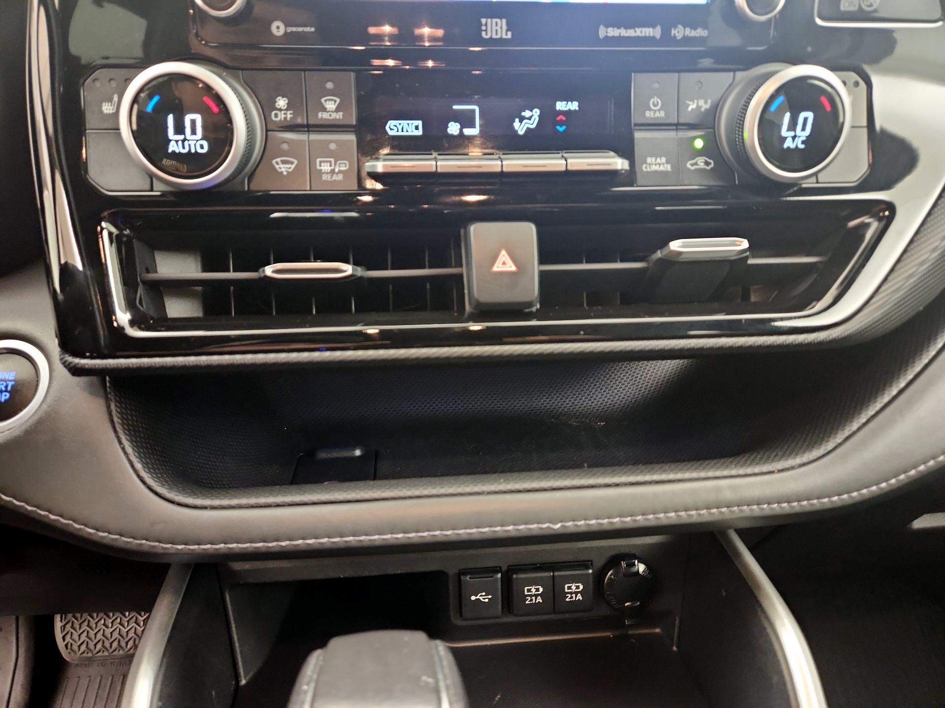Thumbnail: 2021 Toyota Highlander - 17