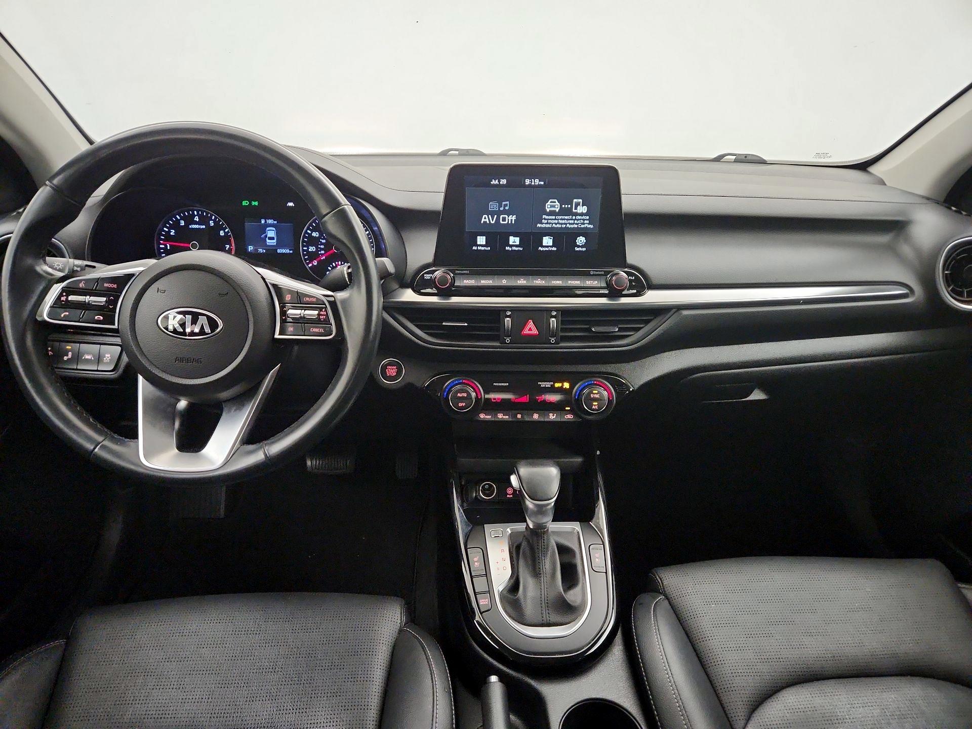 Thumbnail: 2019 Kia Forte - 9