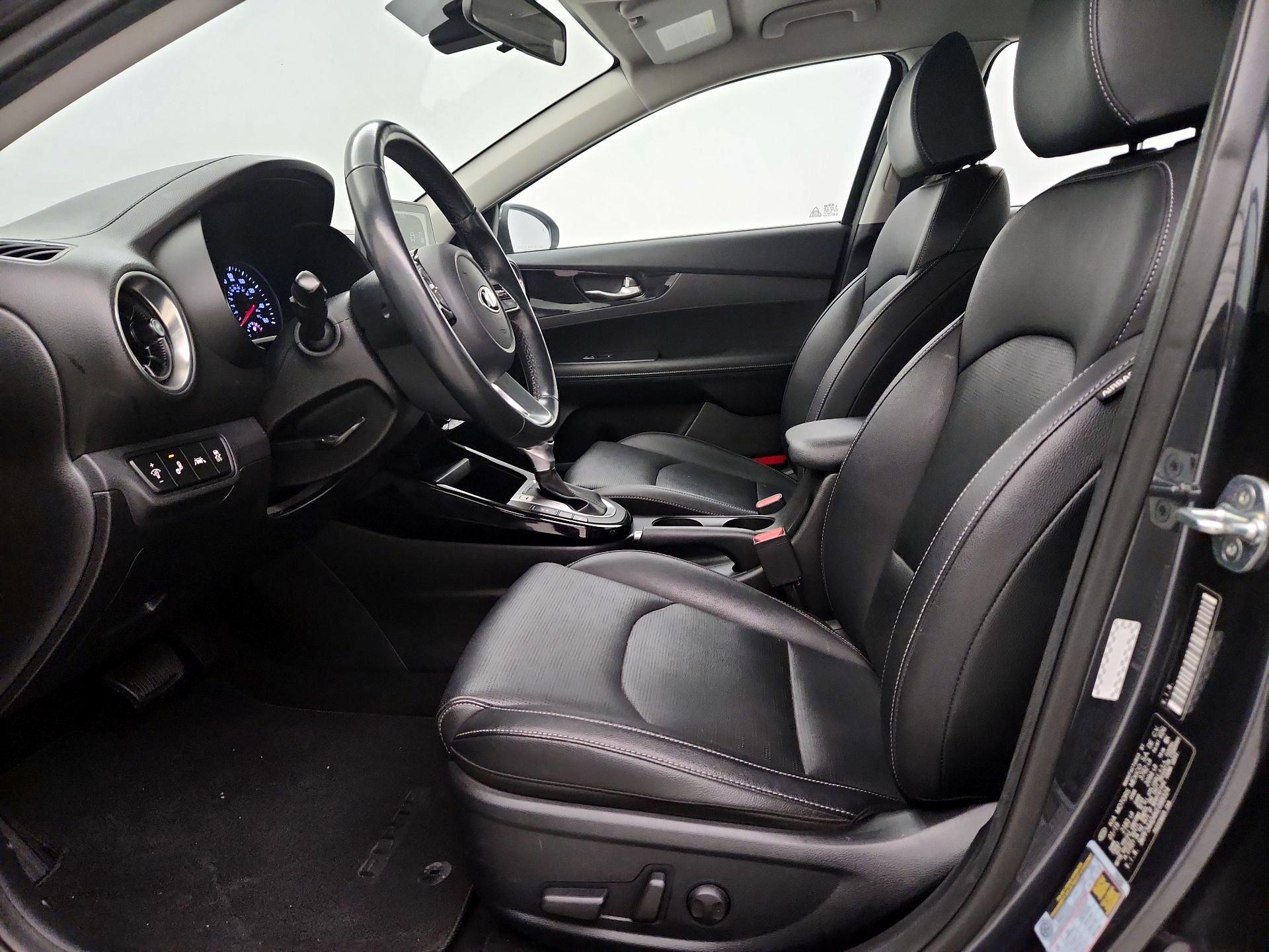 Thumbnail: 2019 Kia Forte - 11