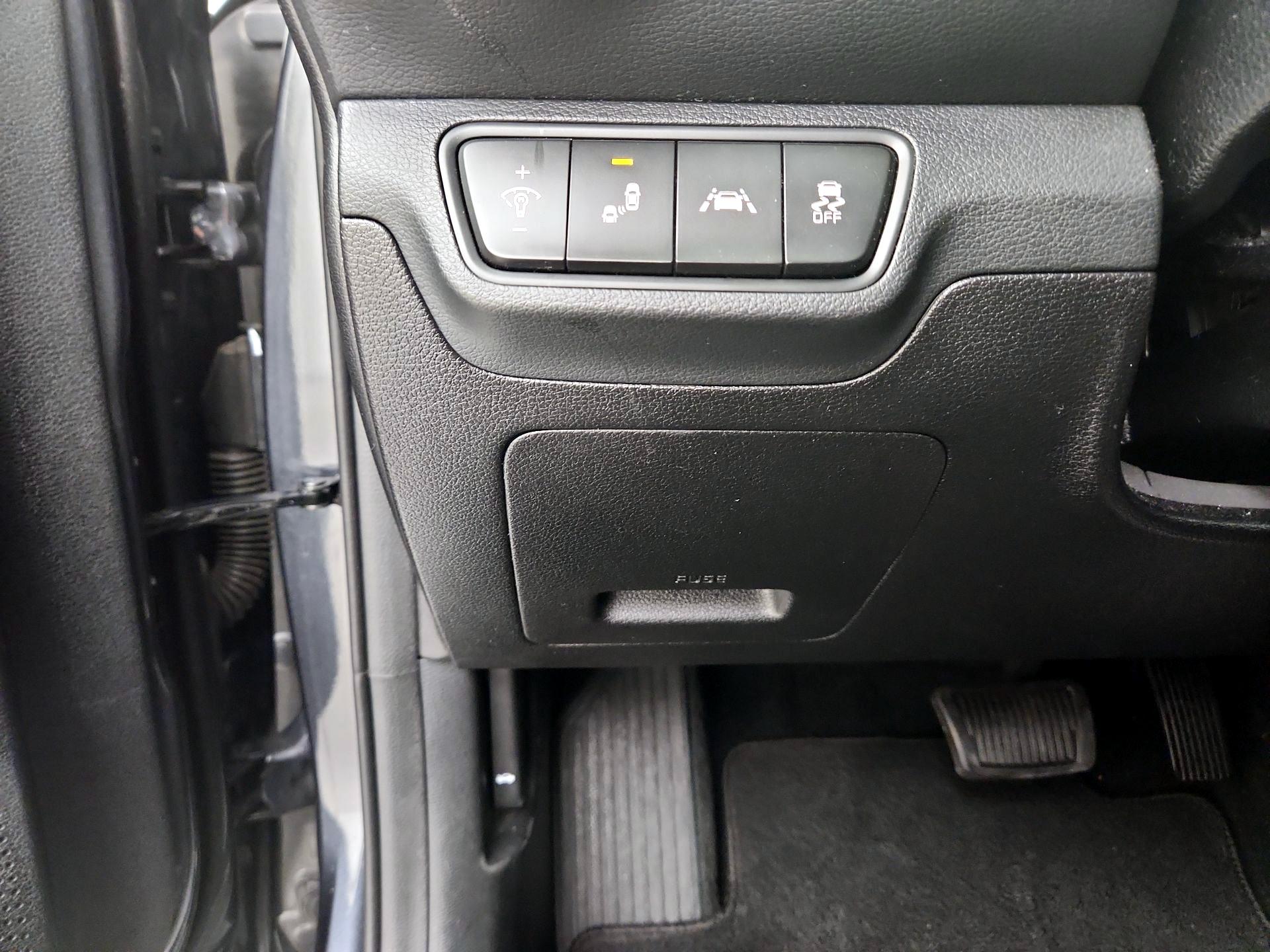 Thumbnail: 2019 Kia Forte - 13