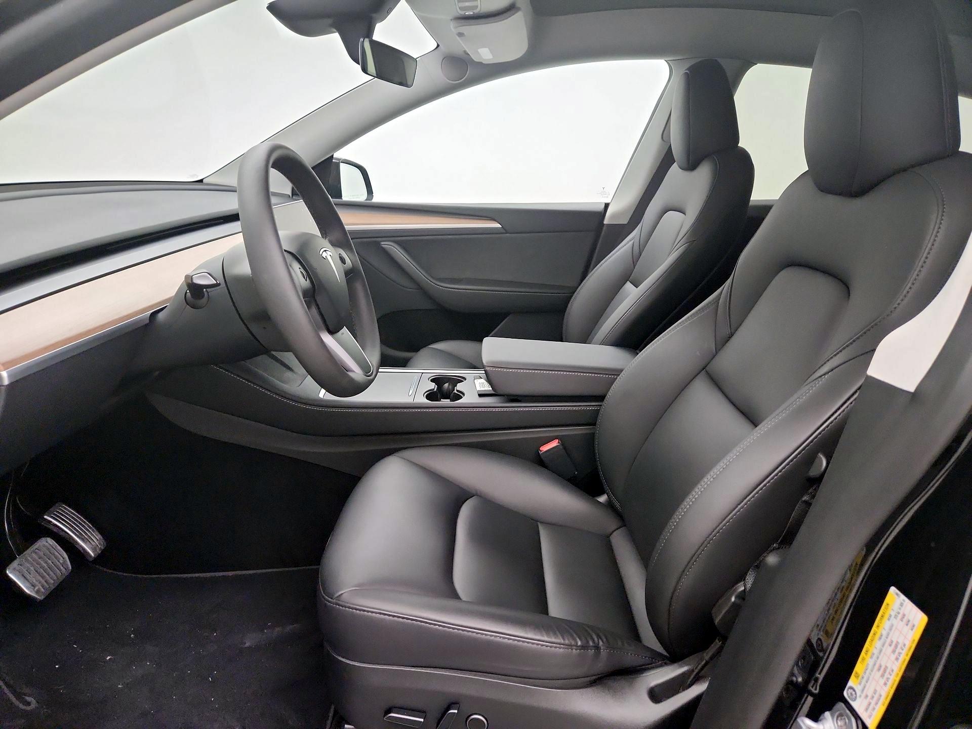 Thumbnail: 2023 Tesla Model Y - 11