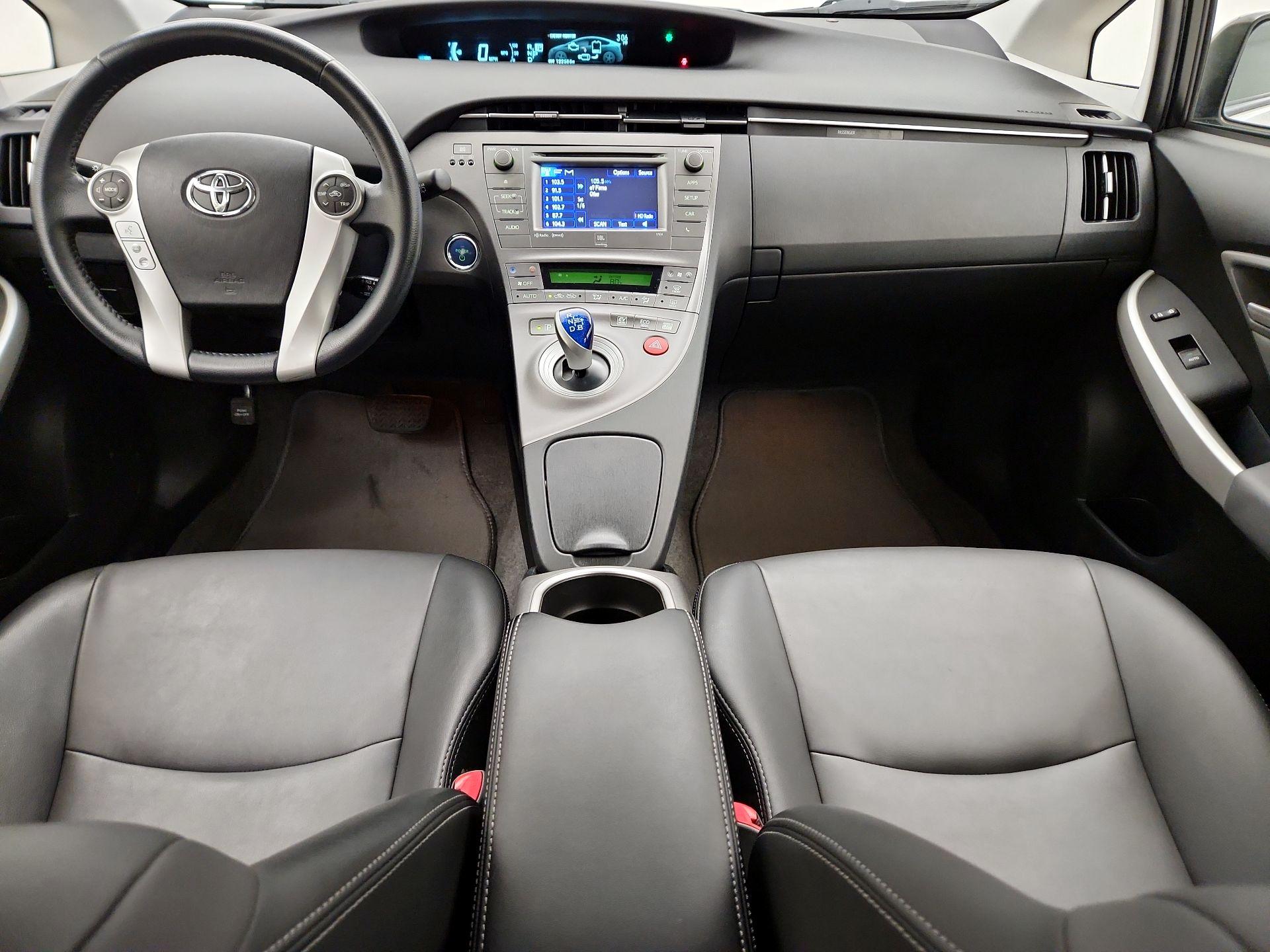 Thumbnail: 2013 Toyota Prius - 9