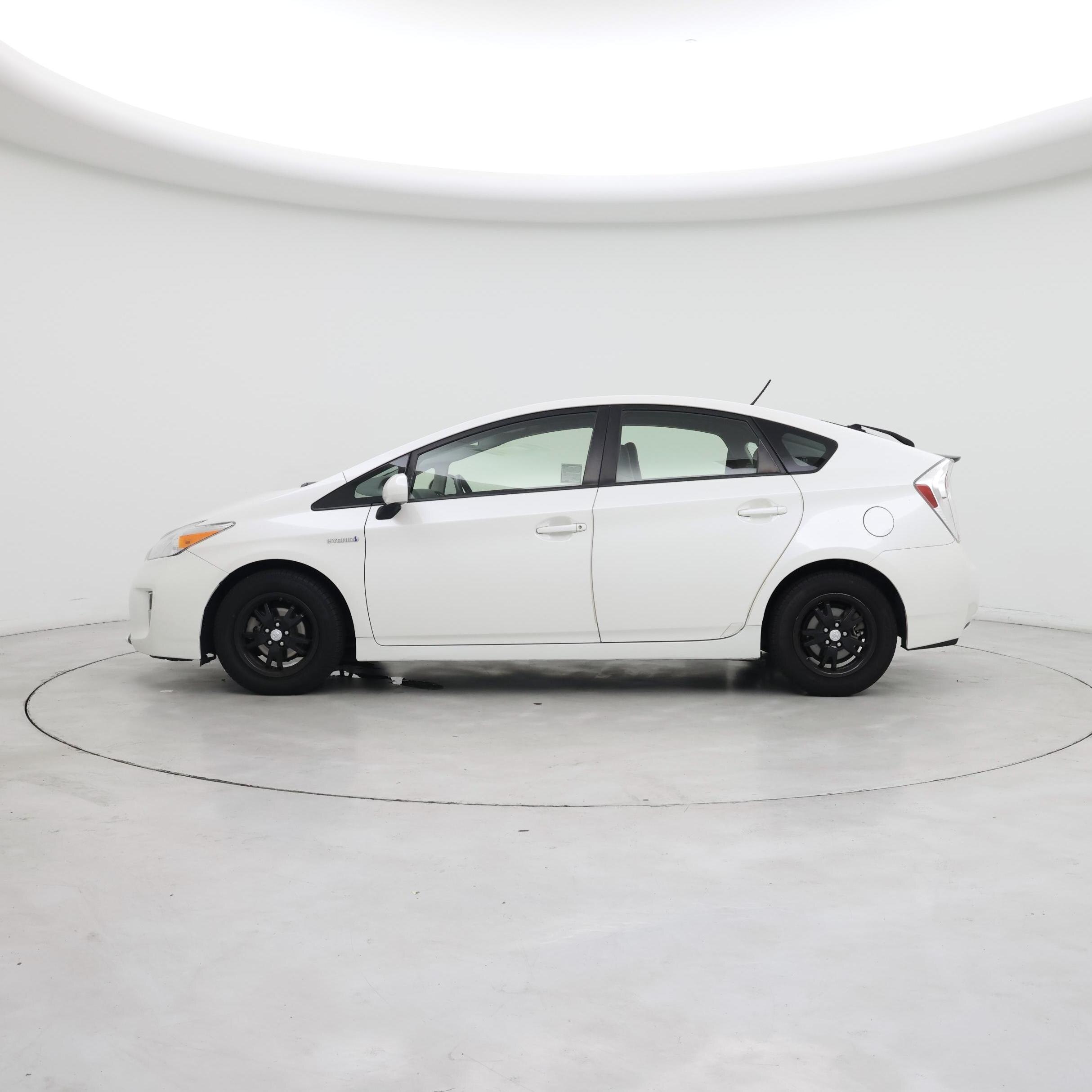 Thumbnail: 2013 Toyota Prius - 3