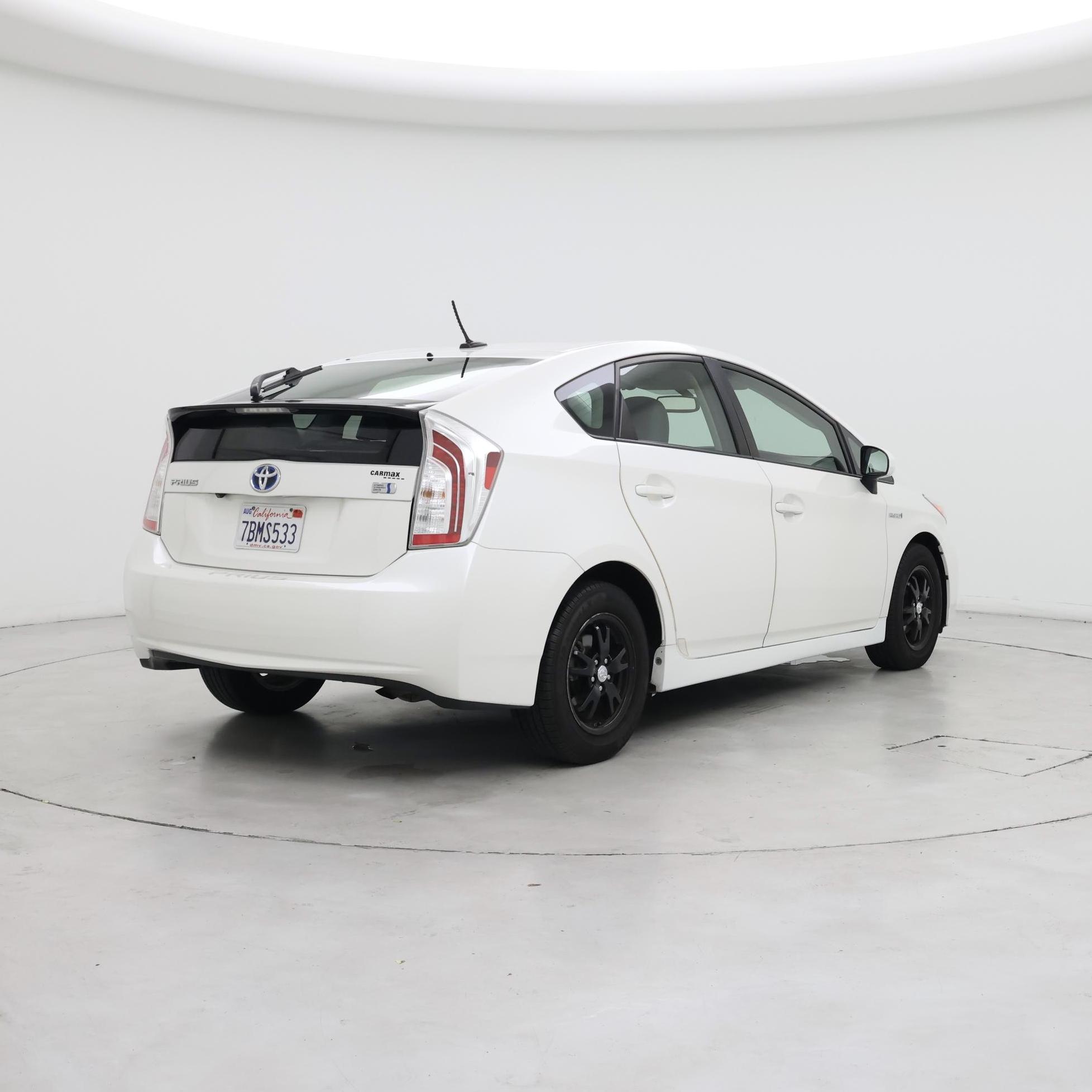 Thumbnail: 2013 Toyota Prius - 8