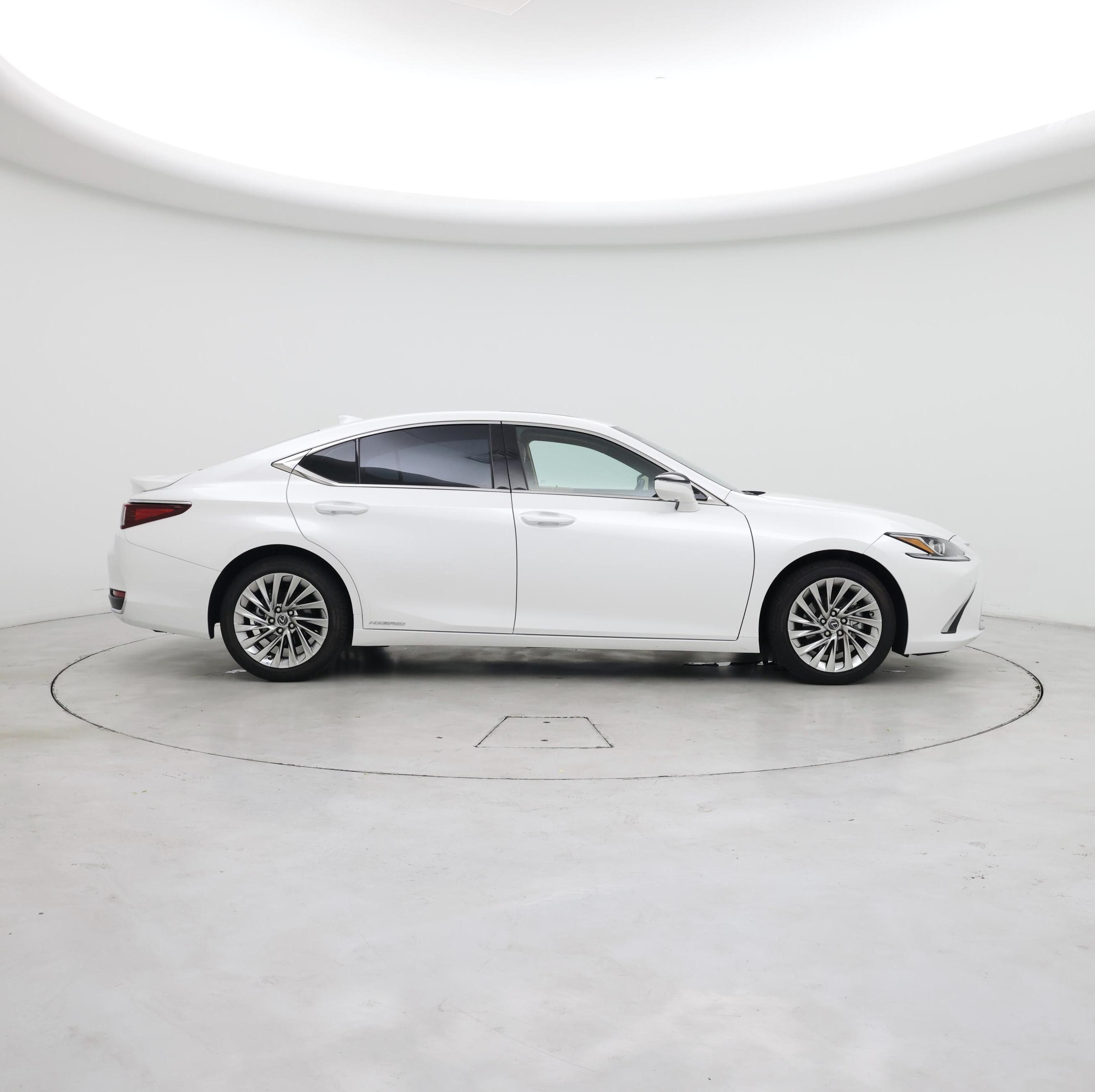 Thumbnail: 2022 Lexus ES - 7