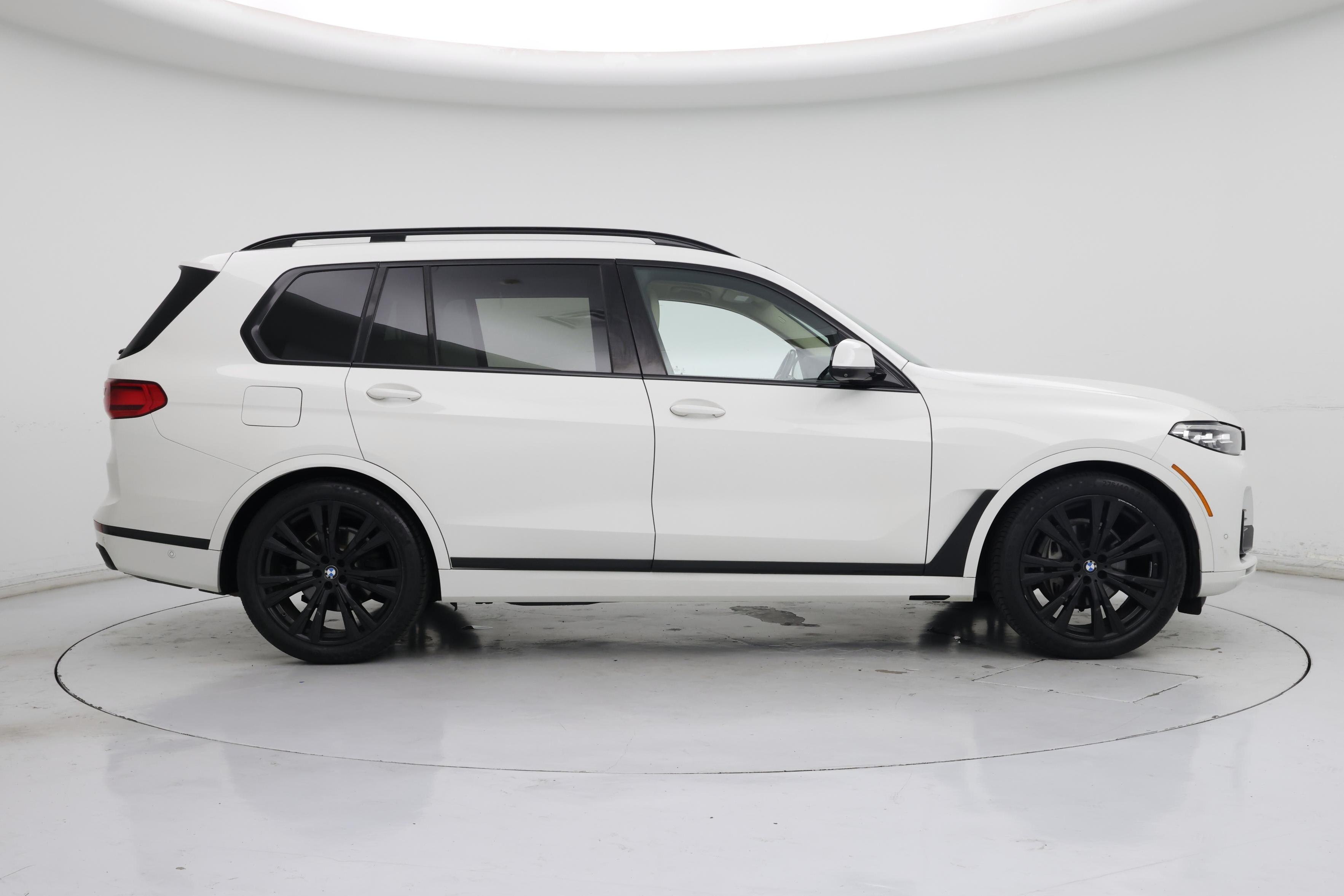 Thumbnail: 2019 BMW X7 - 7