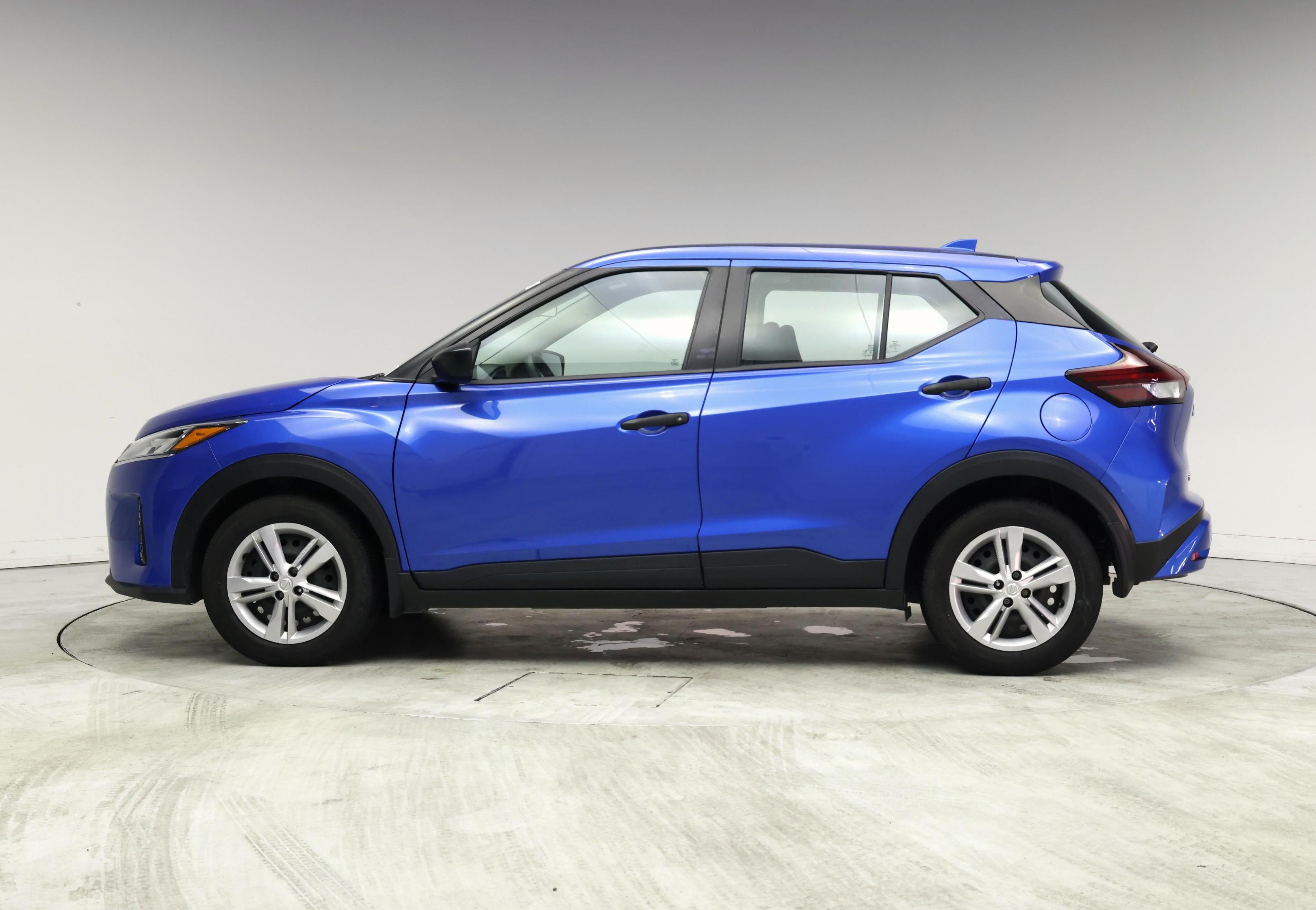 Thumbnail: 2024 Nissan Kicks - 3