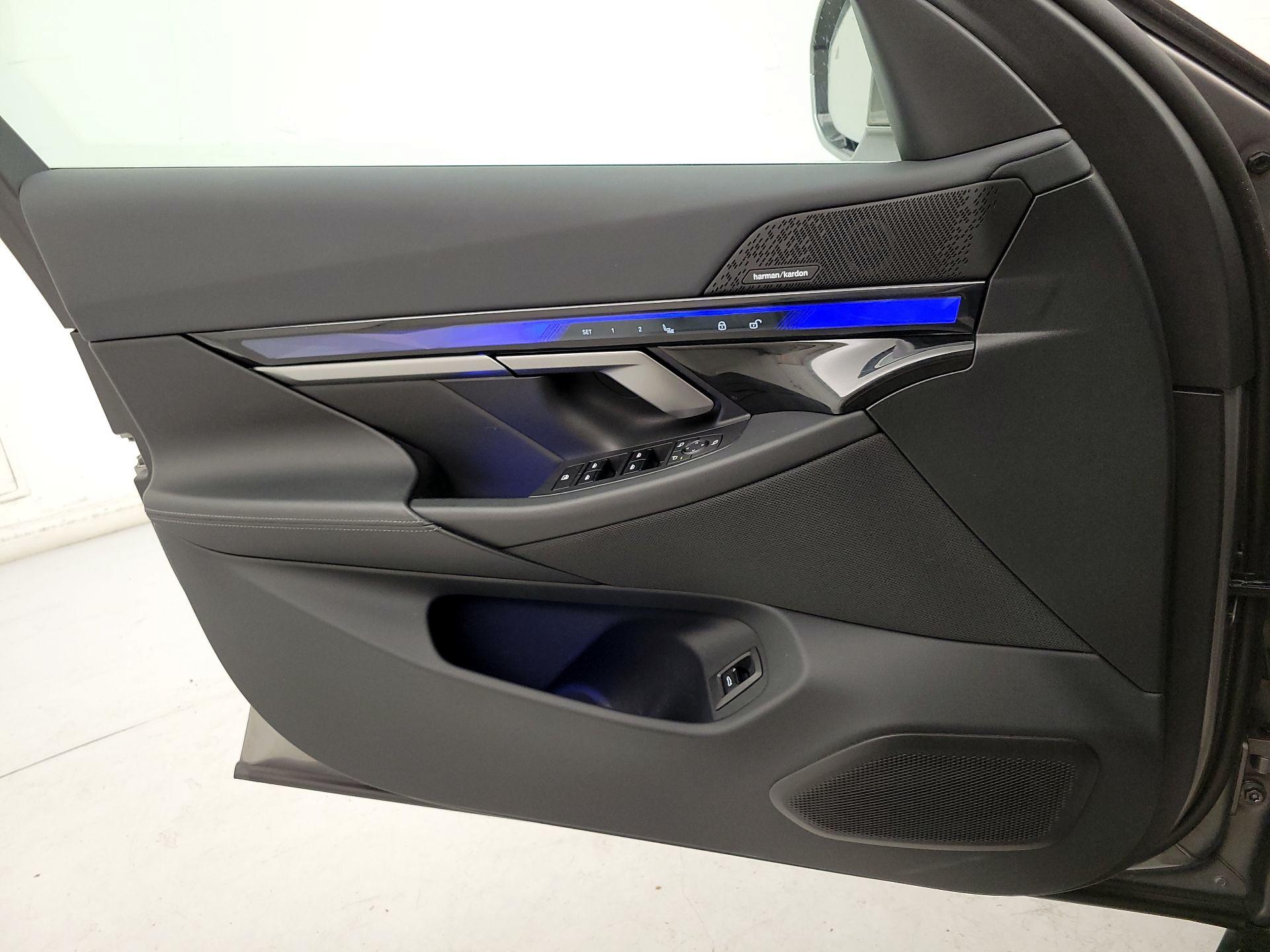 Thumbnail: 2024 BMW i5 - 12