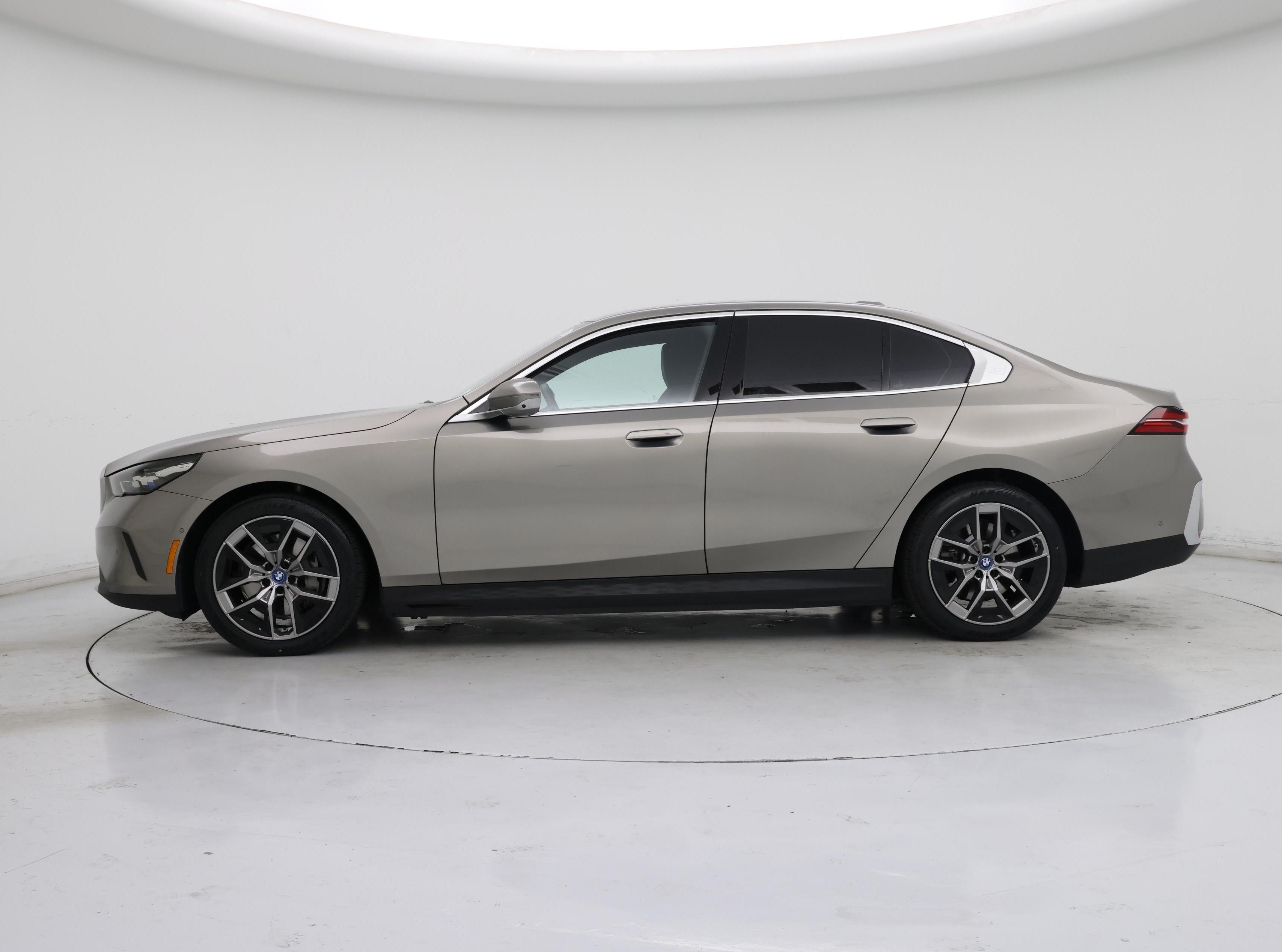 Thumbnail: 2024 BMW i5 - 3