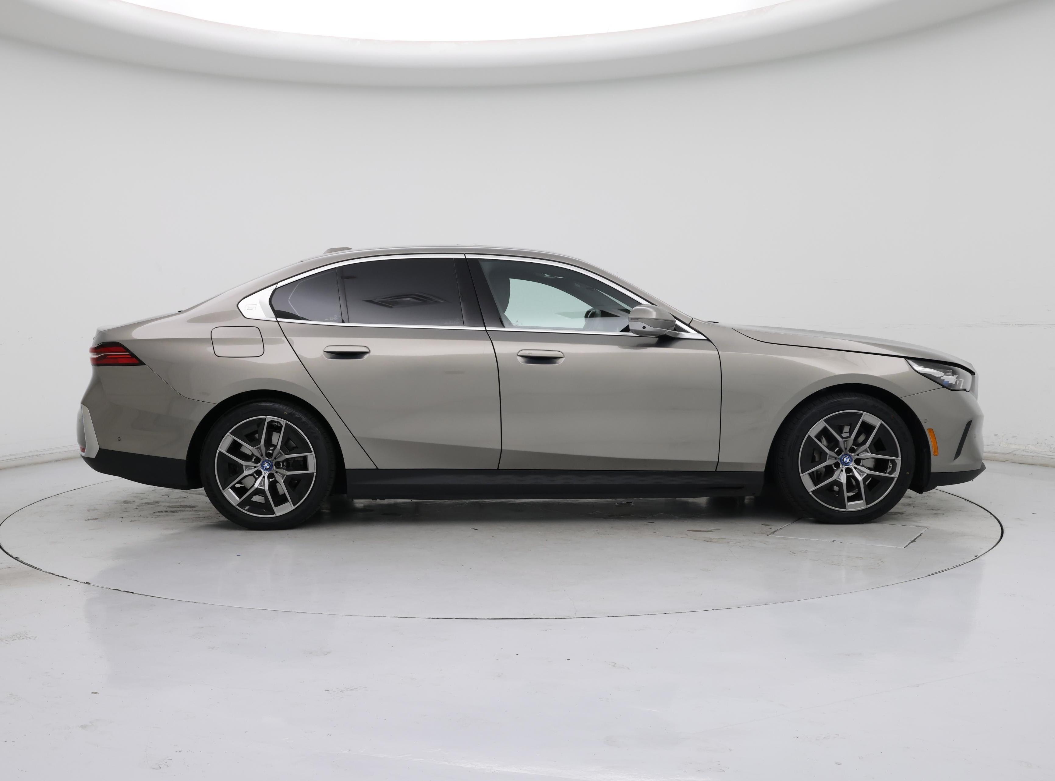 Thumbnail: 2024 BMW i5 - 7