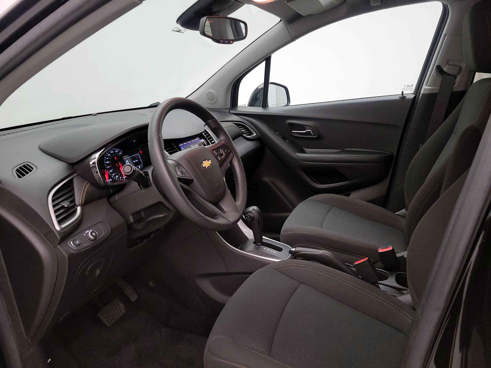Thumbnail: 2022 Chevrolet Trax - 11