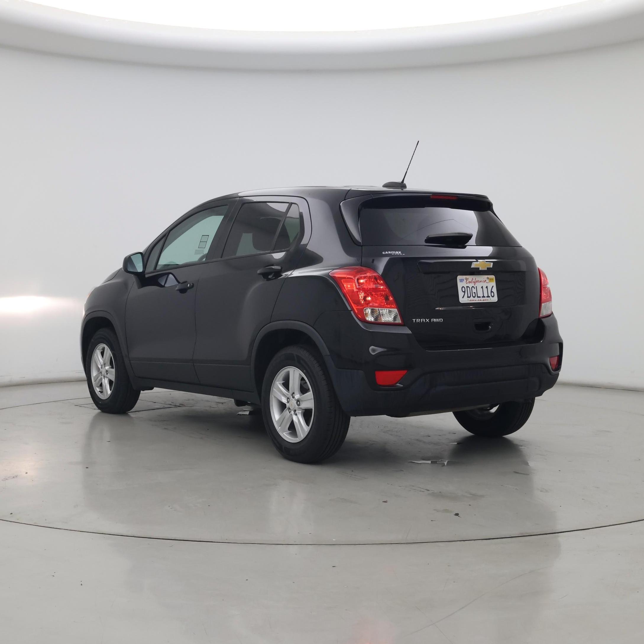 Thumbnail: 2022 Chevrolet Trax - 2