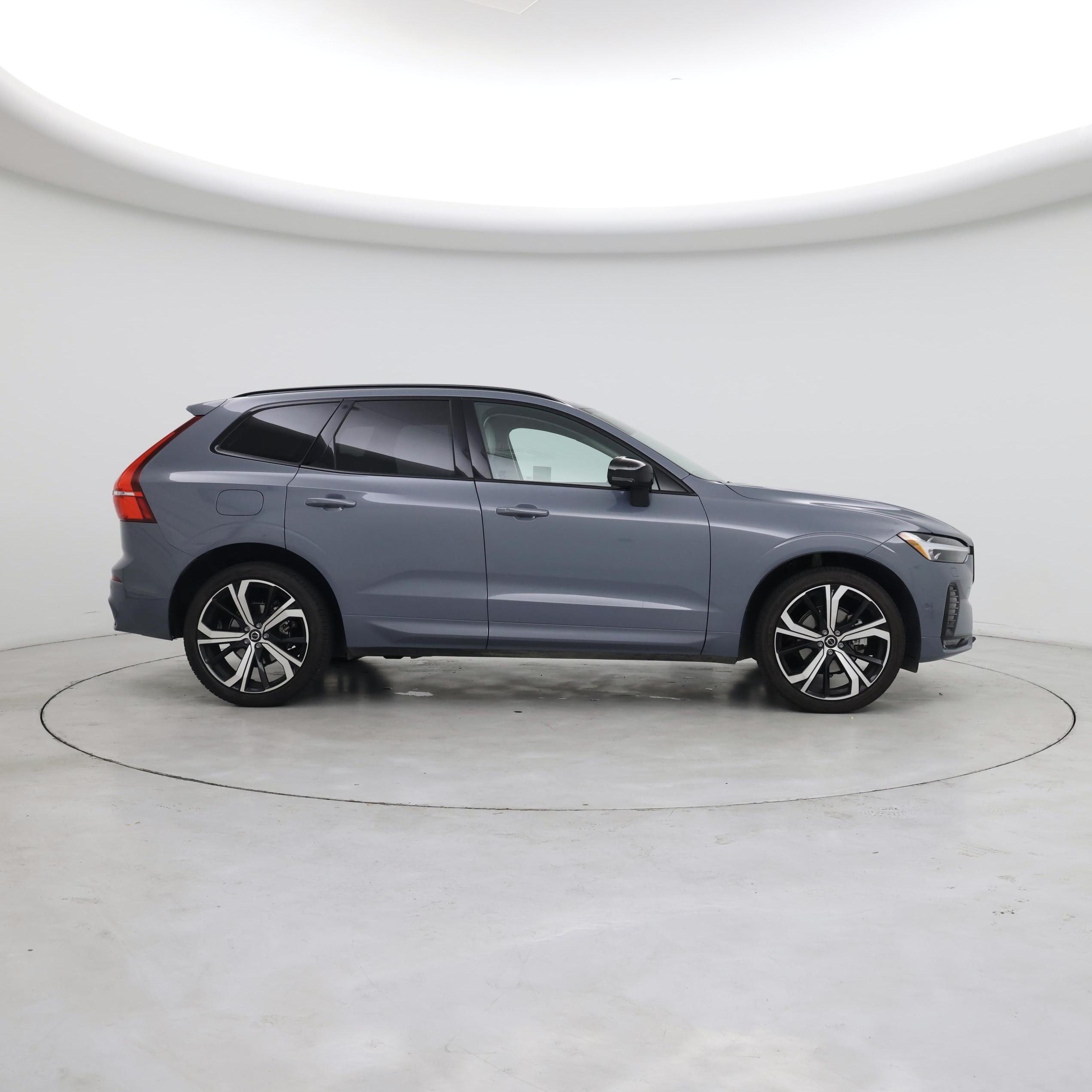 Thumbnail: 2023 Volvo XC60 - 7