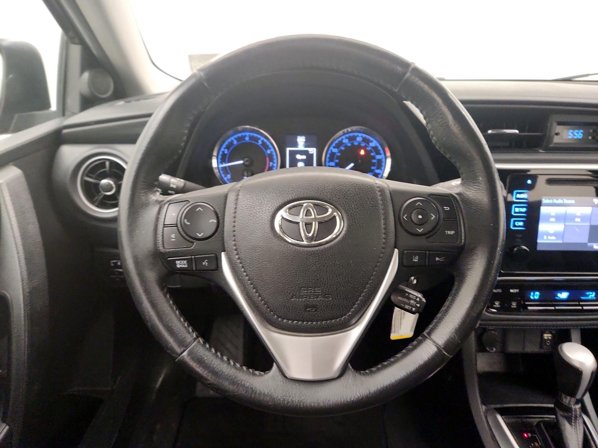 Thumbnail: 2017 Toyota Corolla - 10