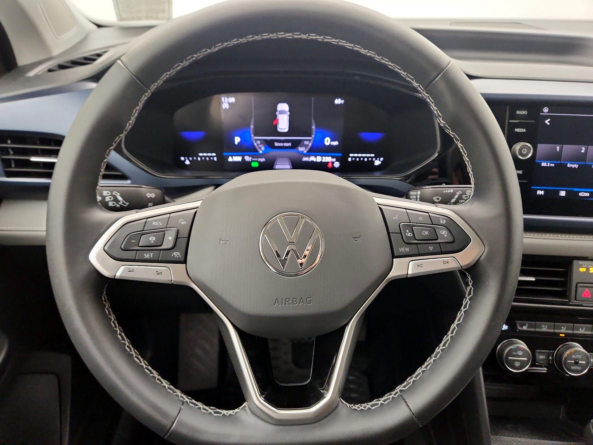 Thumbnail: 2024 Volkswagen Taos - 10