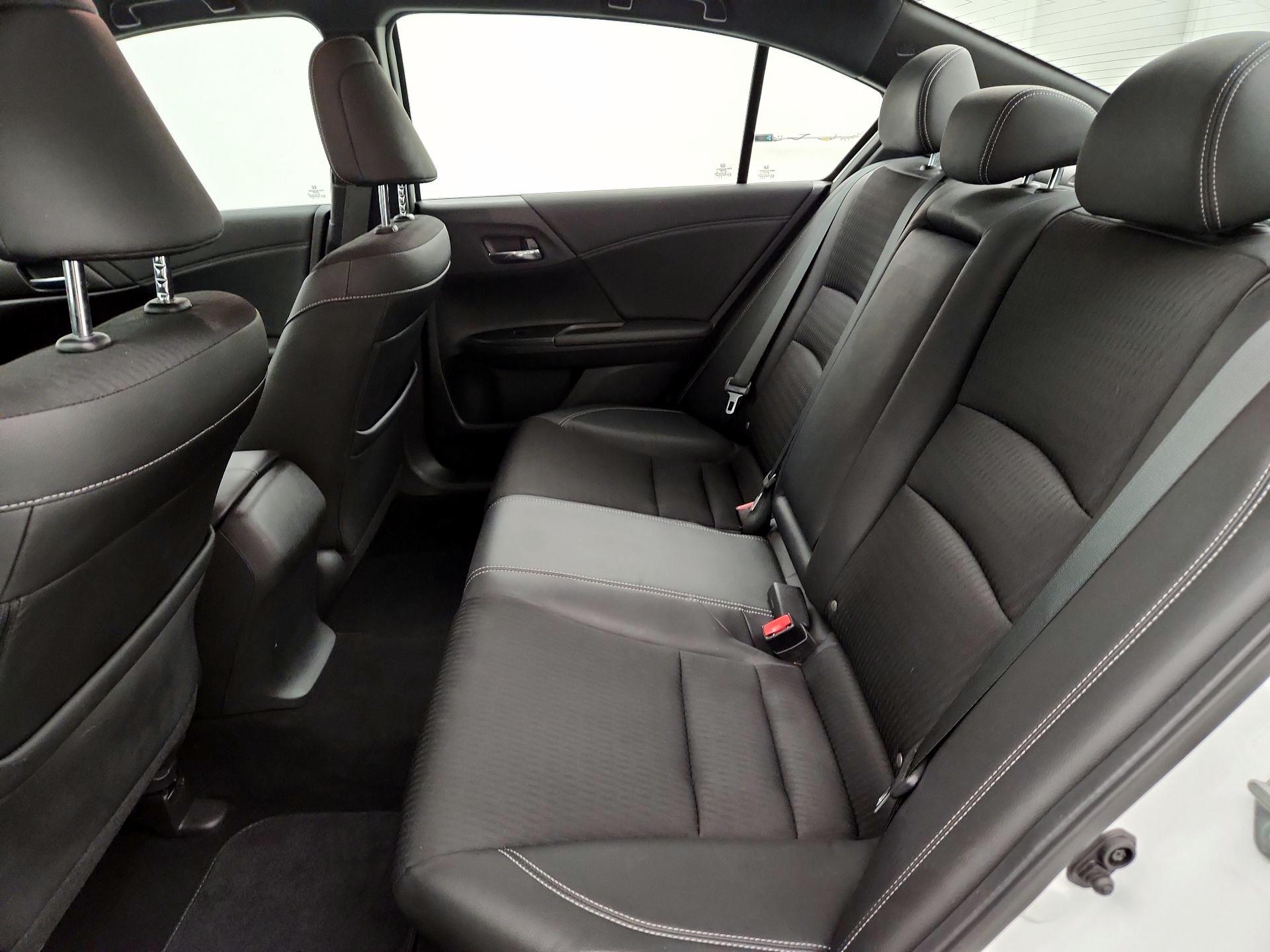 Thumbnail: 2016 Honda Accord - 18