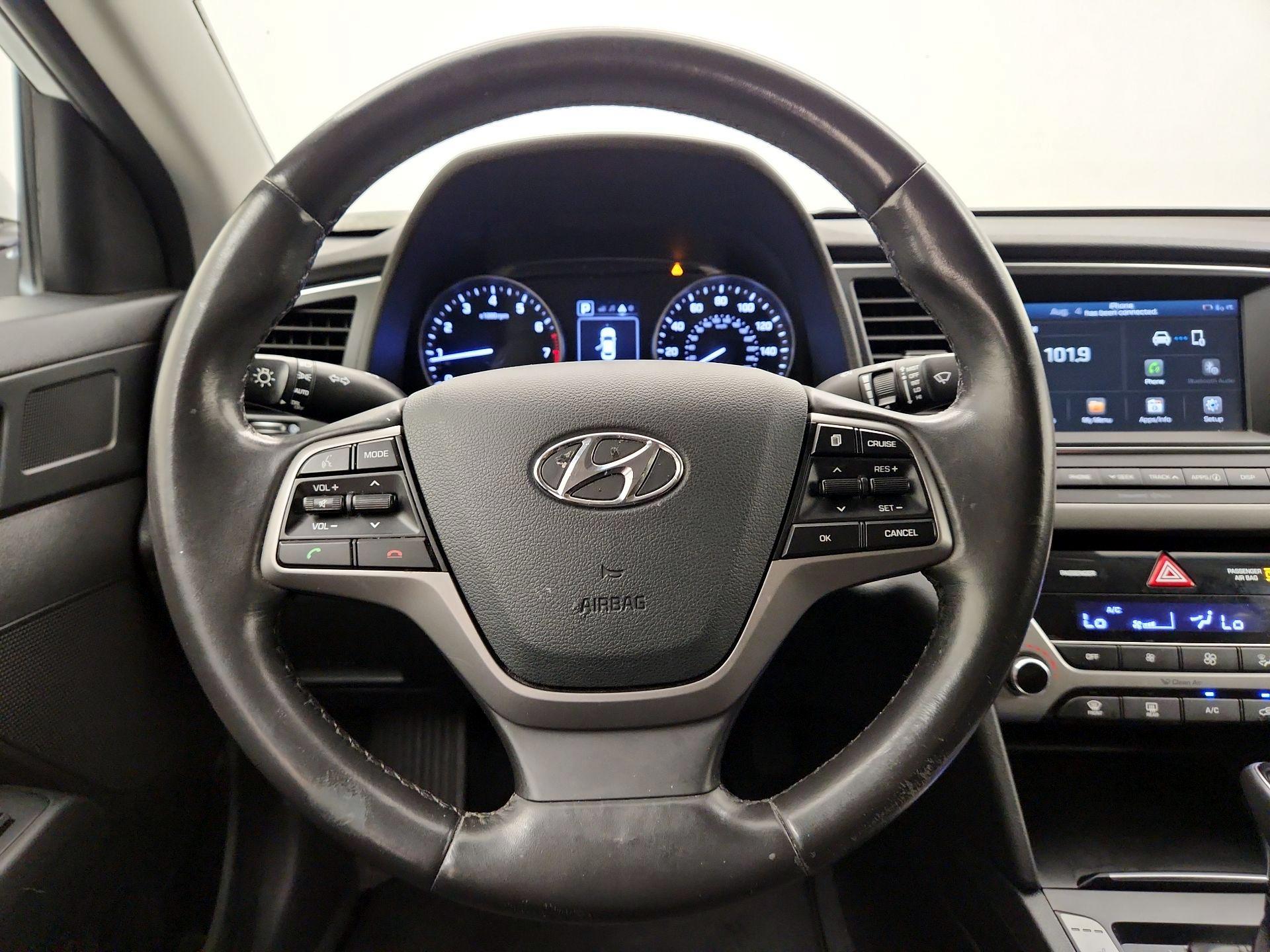 Thumbnail: 2017 Hyundai Elantra - 10