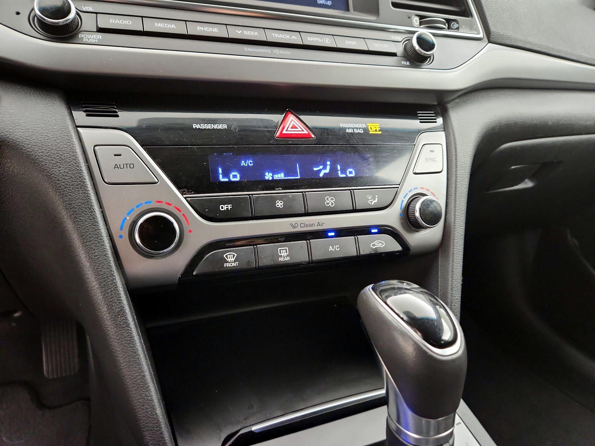 Thumbnail: 2017 Hyundai Elantra - 16
