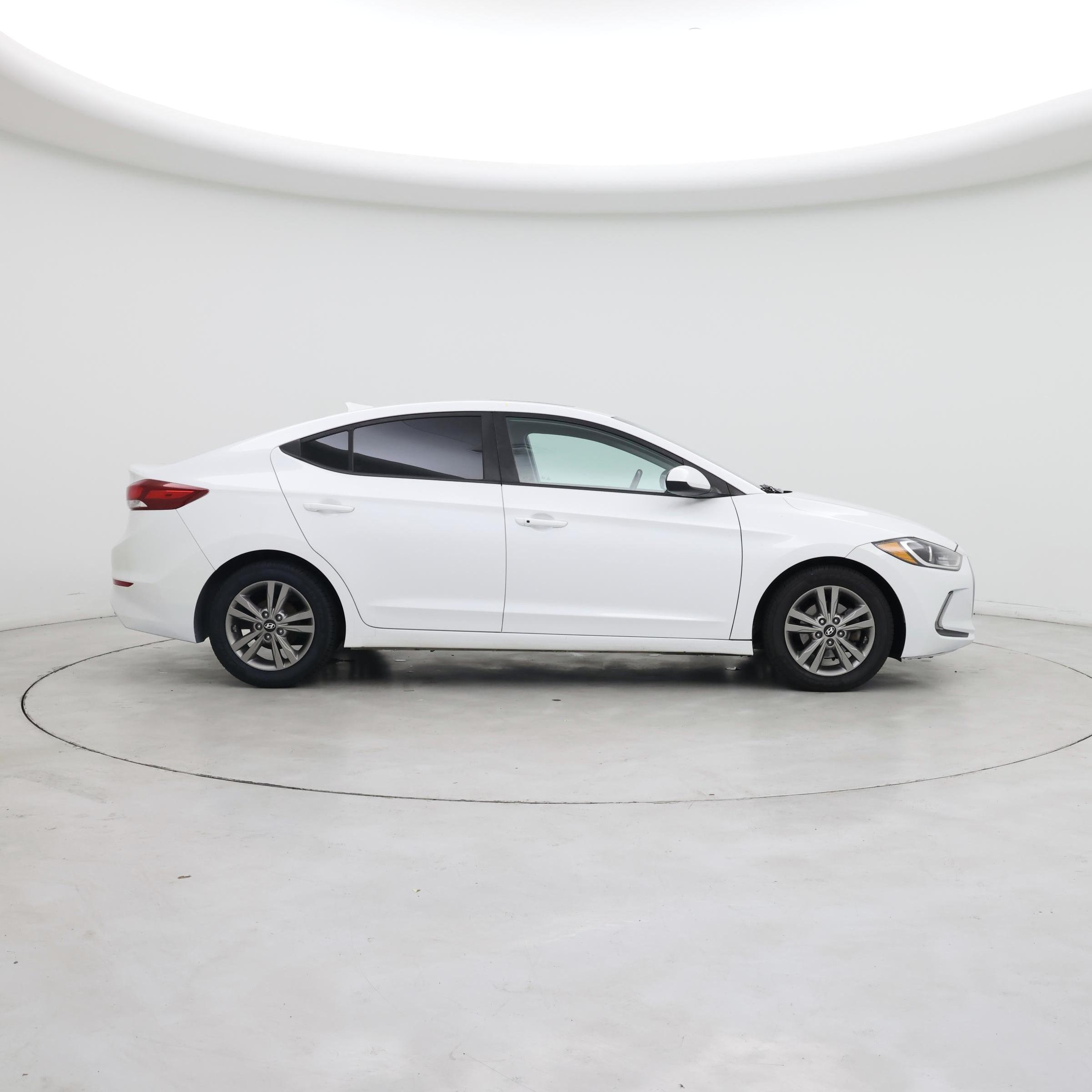 Thumbnail: 2017 Hyundai Elantra - 7
