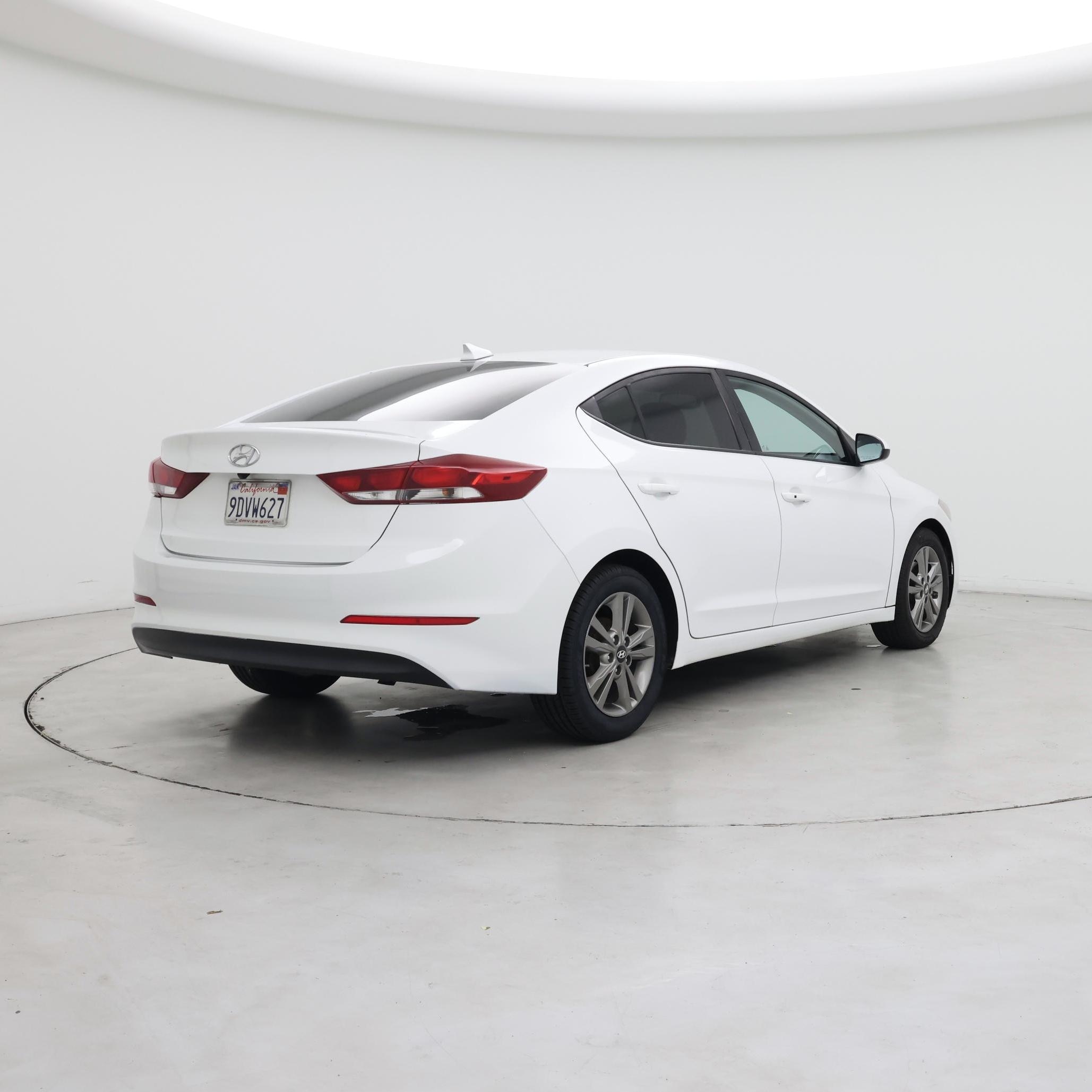 Thumbnail: 2017 Hyundai Elantra - 8