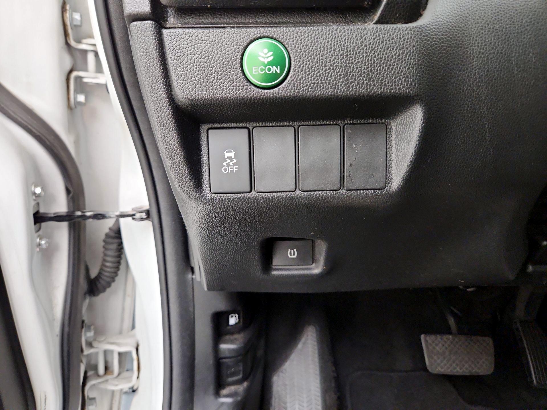 Thumbnail: 2015 Honda Fit - 13