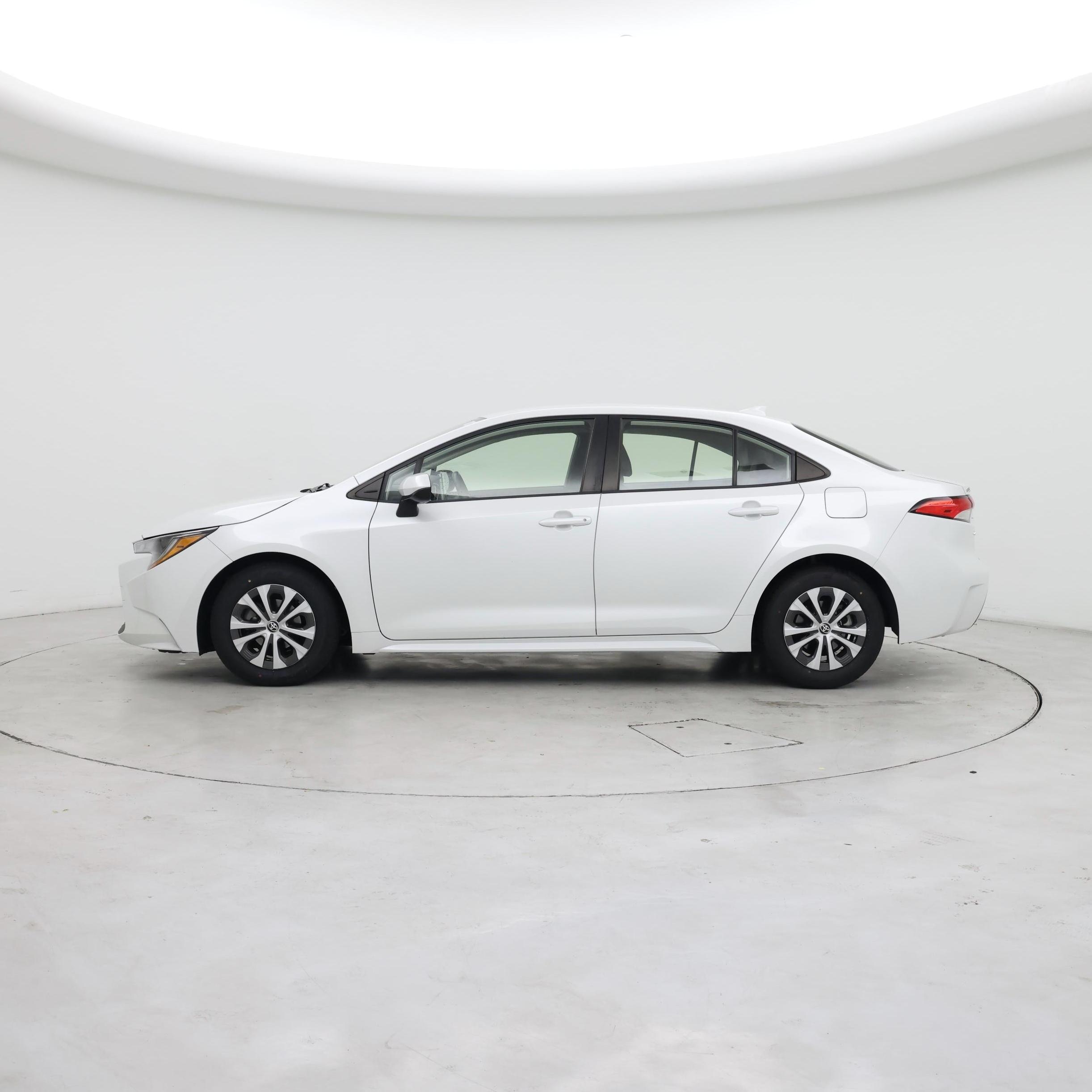 Thumbnail: 2022 Toyota Corolla - 3