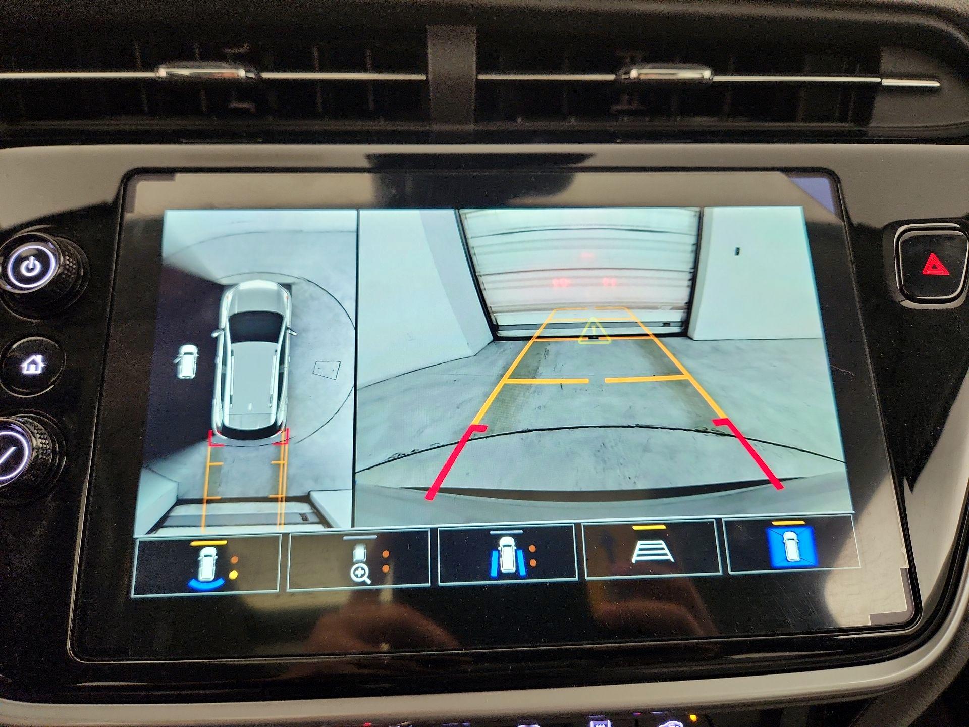 Thumbnail: 2023 Chevrolet Bolt EUV - 13
