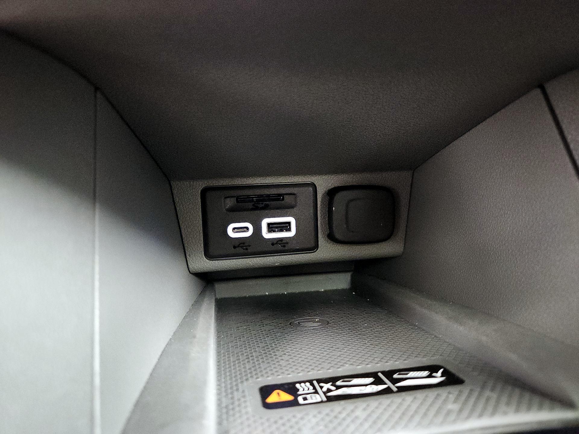 Thumbnail: 2023 Chevrolet Bolt EUV - 17