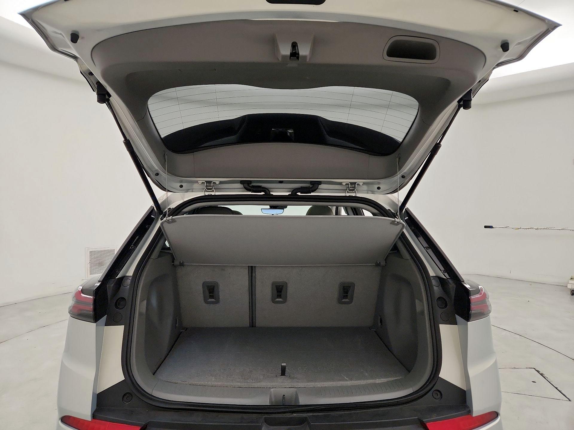 Thumbnail: 2023 Chevrolet Bolt EUV - 19