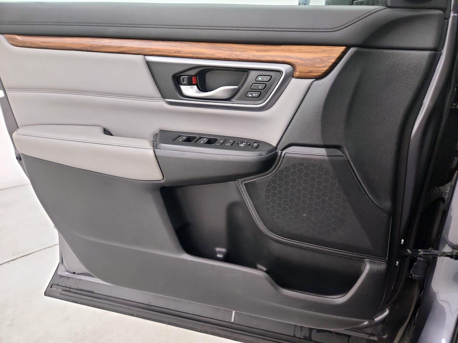 Thumbnail: 2017 Honda CR-V - 12