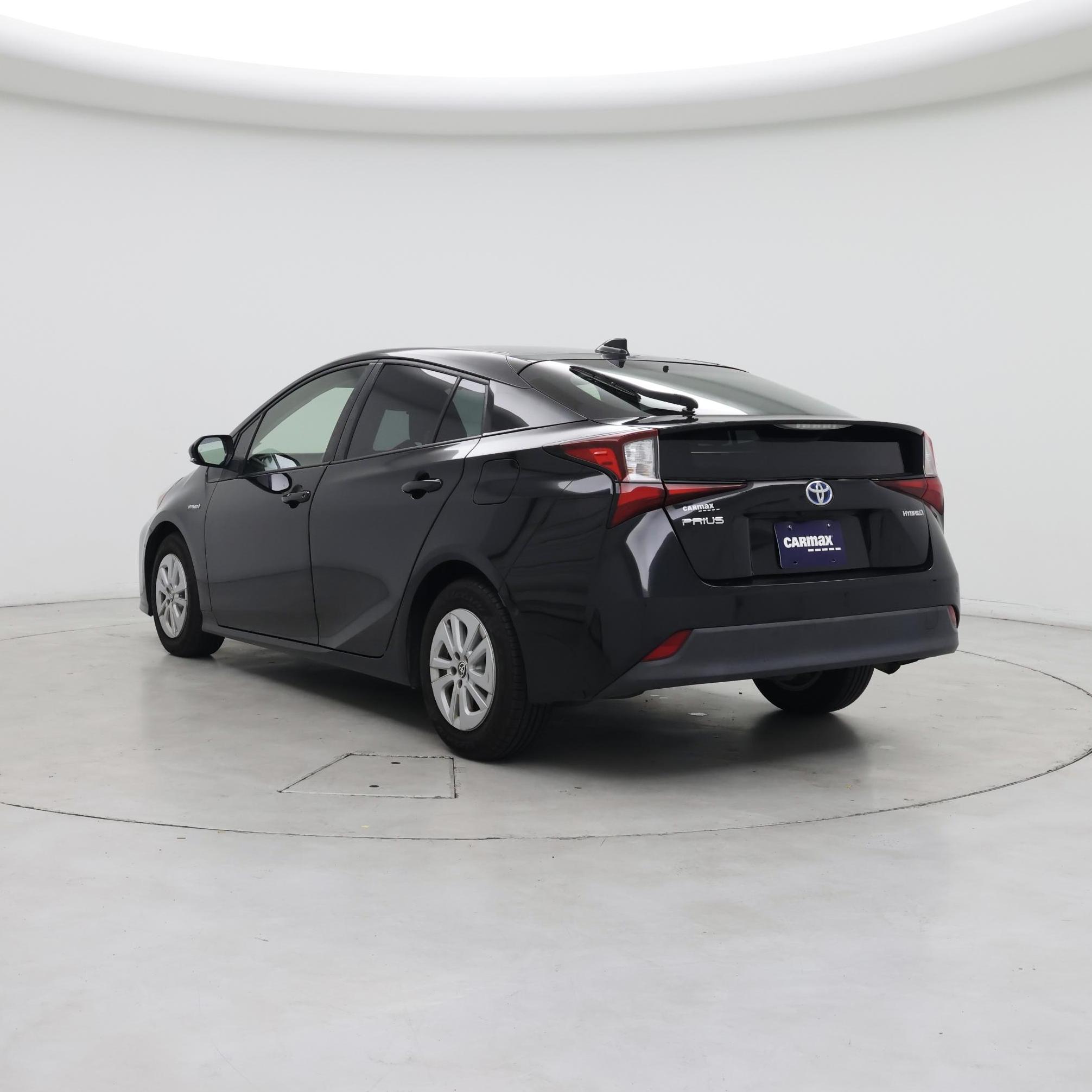 Thumbnail: 2022 Toyota Prius - 2