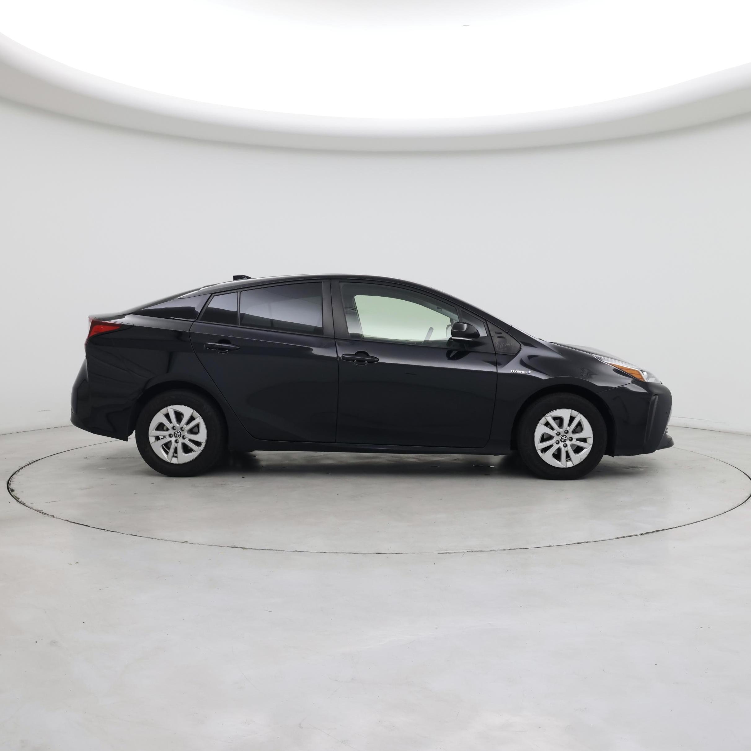Thumbnail: 2022 Toyota Prius - 7