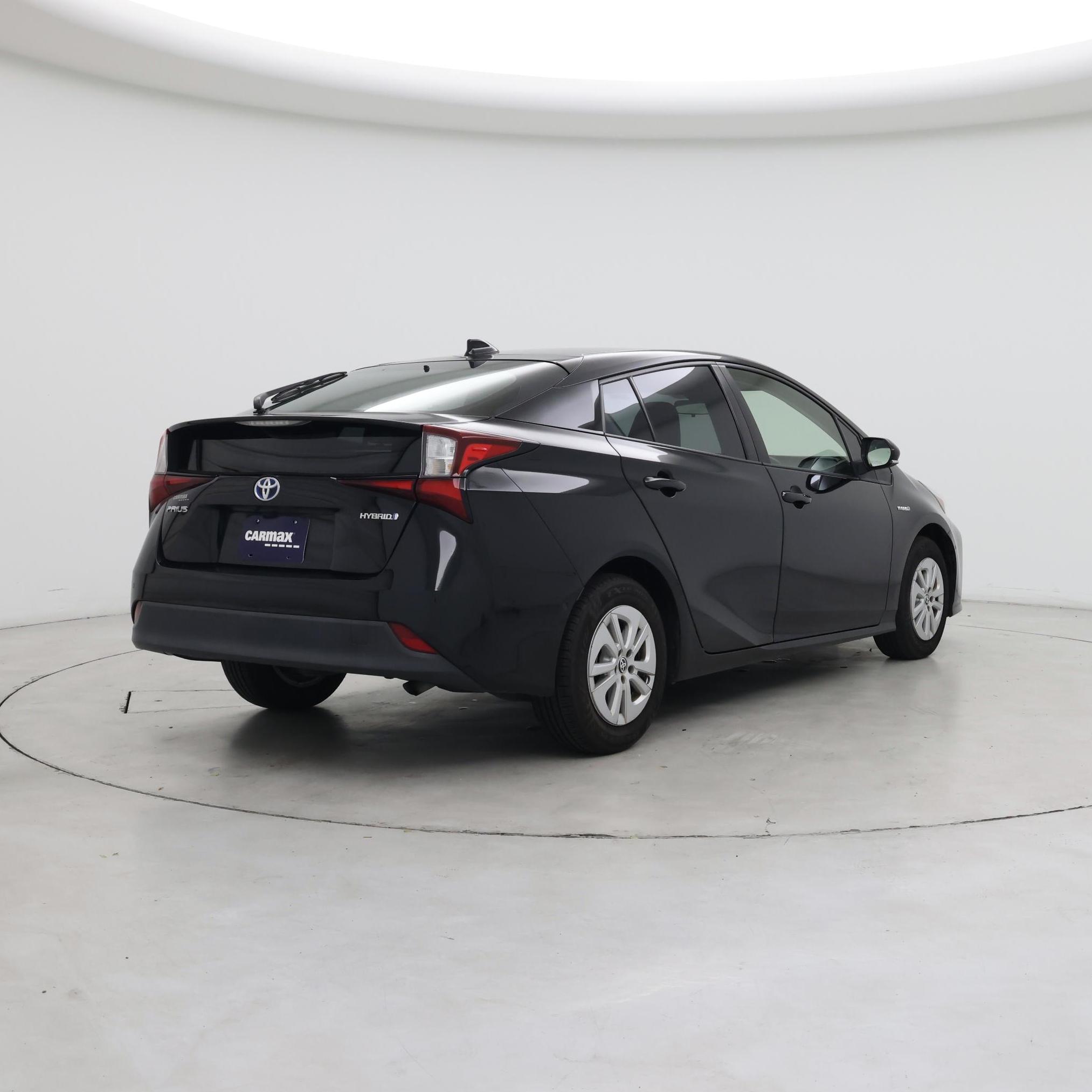 Thumbnail: 2022 Toyota Prius - 8