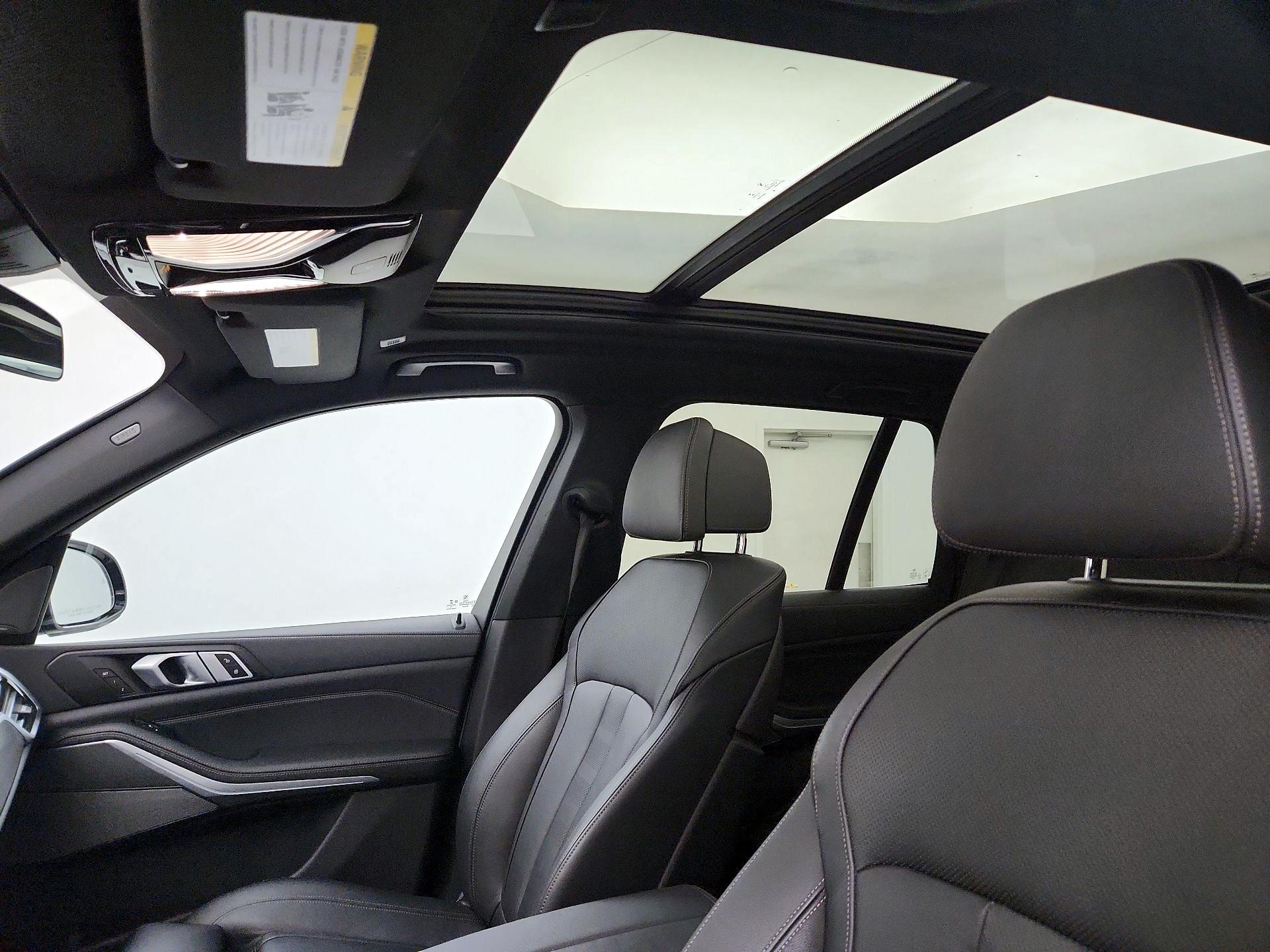 Thumbnail: 2020 BMW X5 - 20