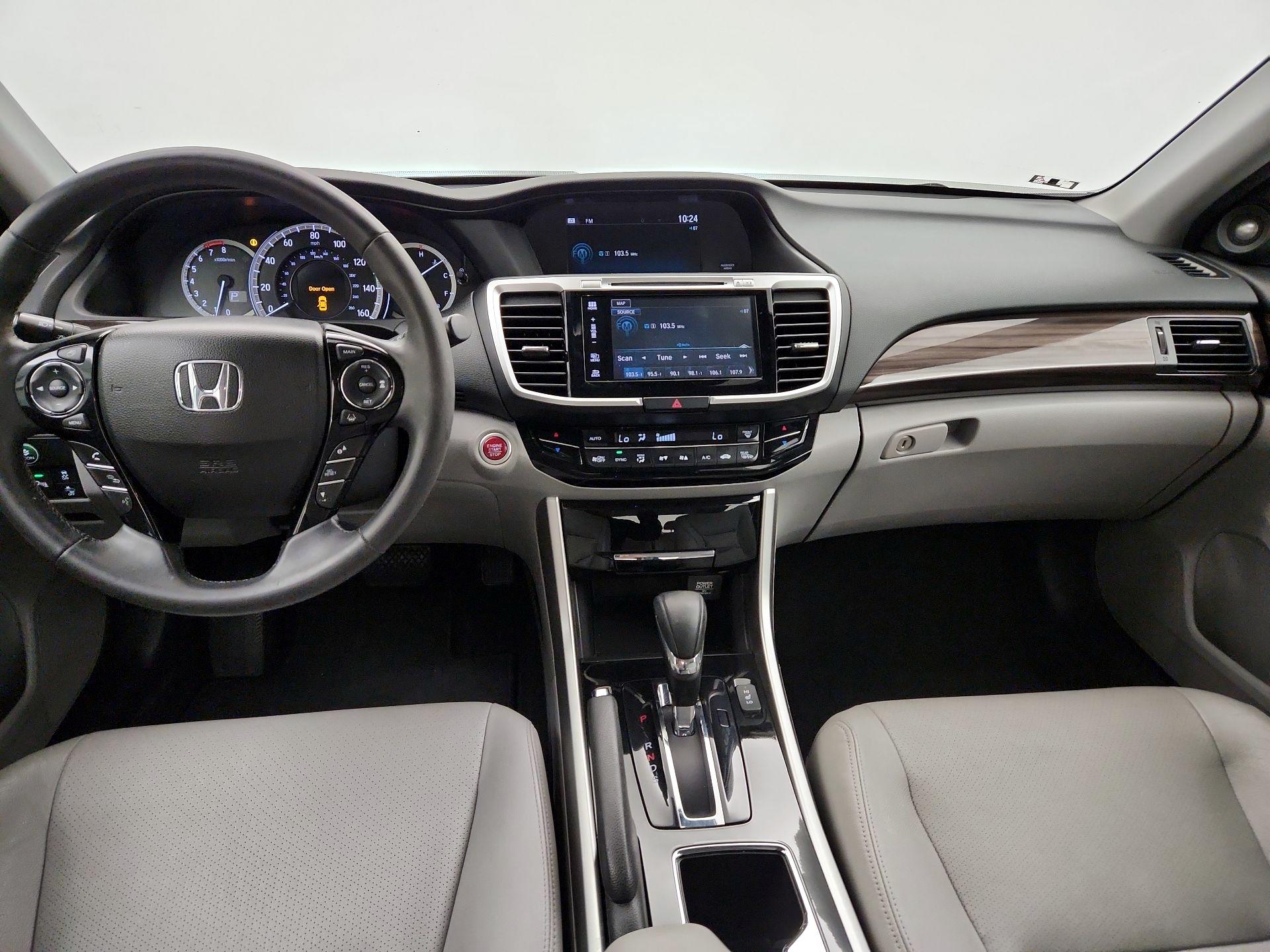 Thumbnail: 2017 Honda Accord - 9