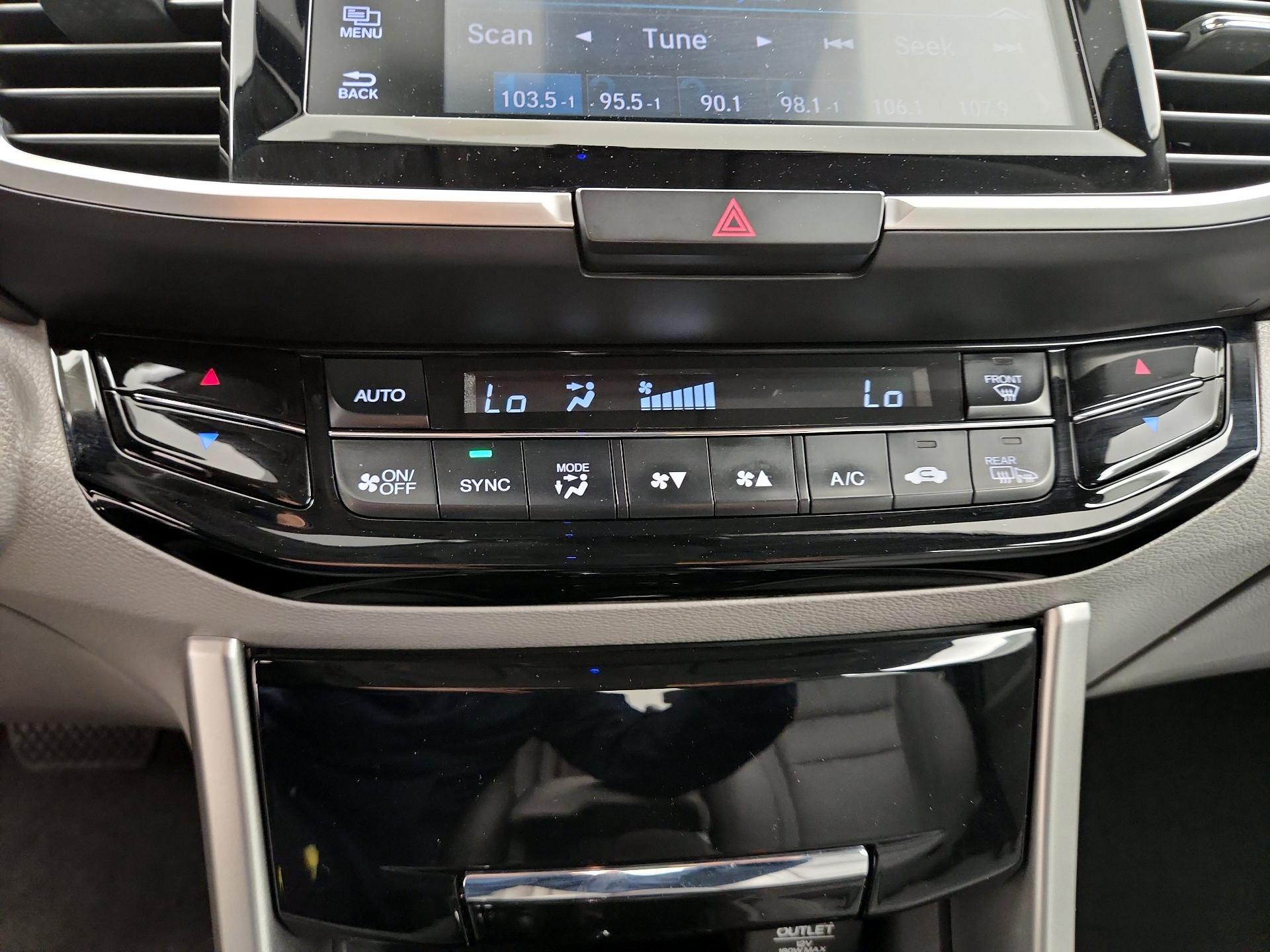 Thumbnail: 2017 Honda Accord - 16
