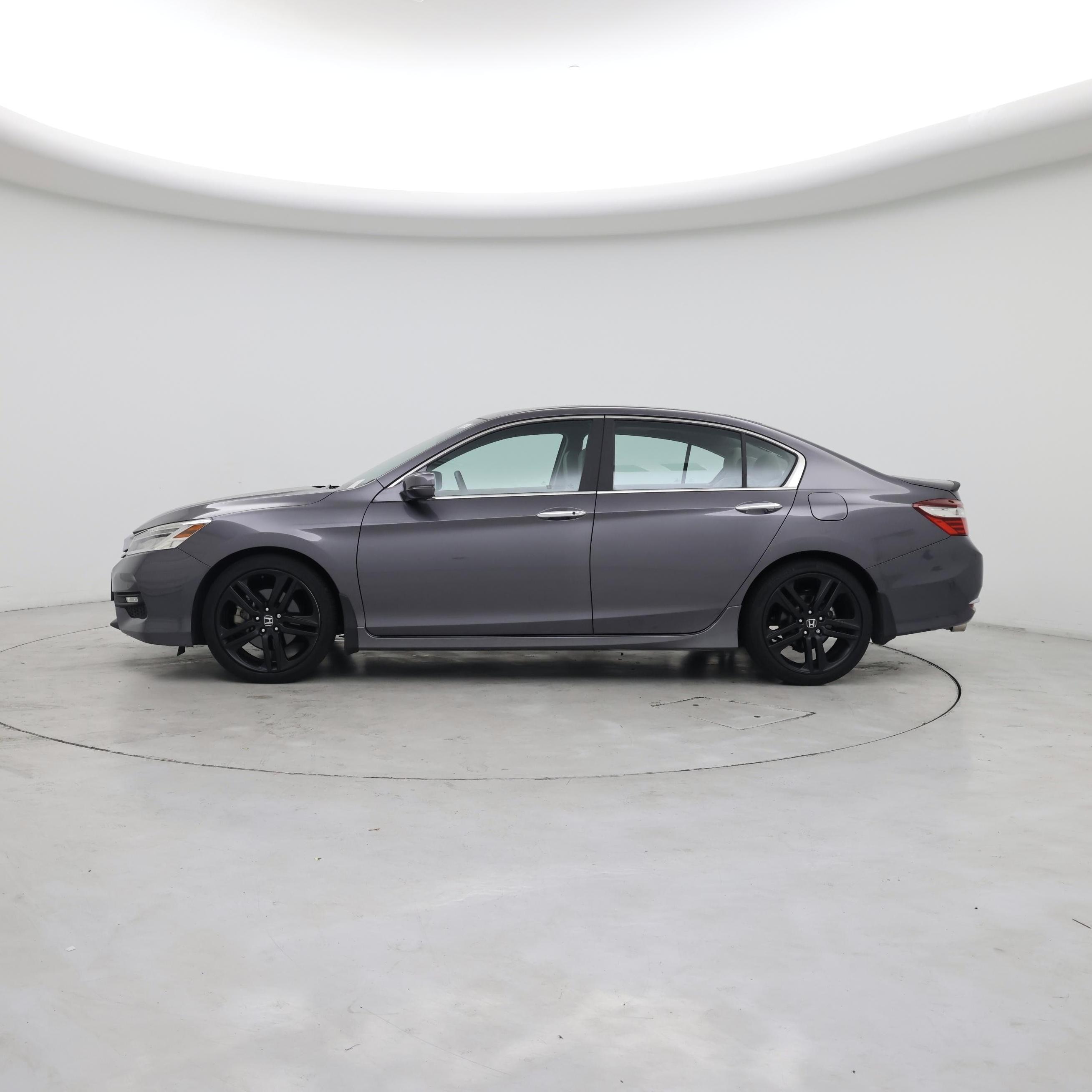 Thumbnail: 2017 Honda Accord - 3