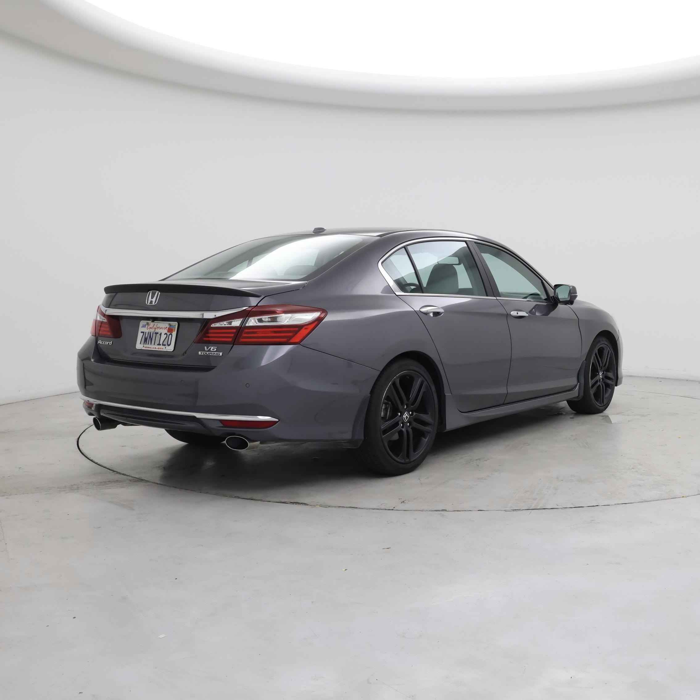 Thumbnail: 2017 Honda Accord - 8