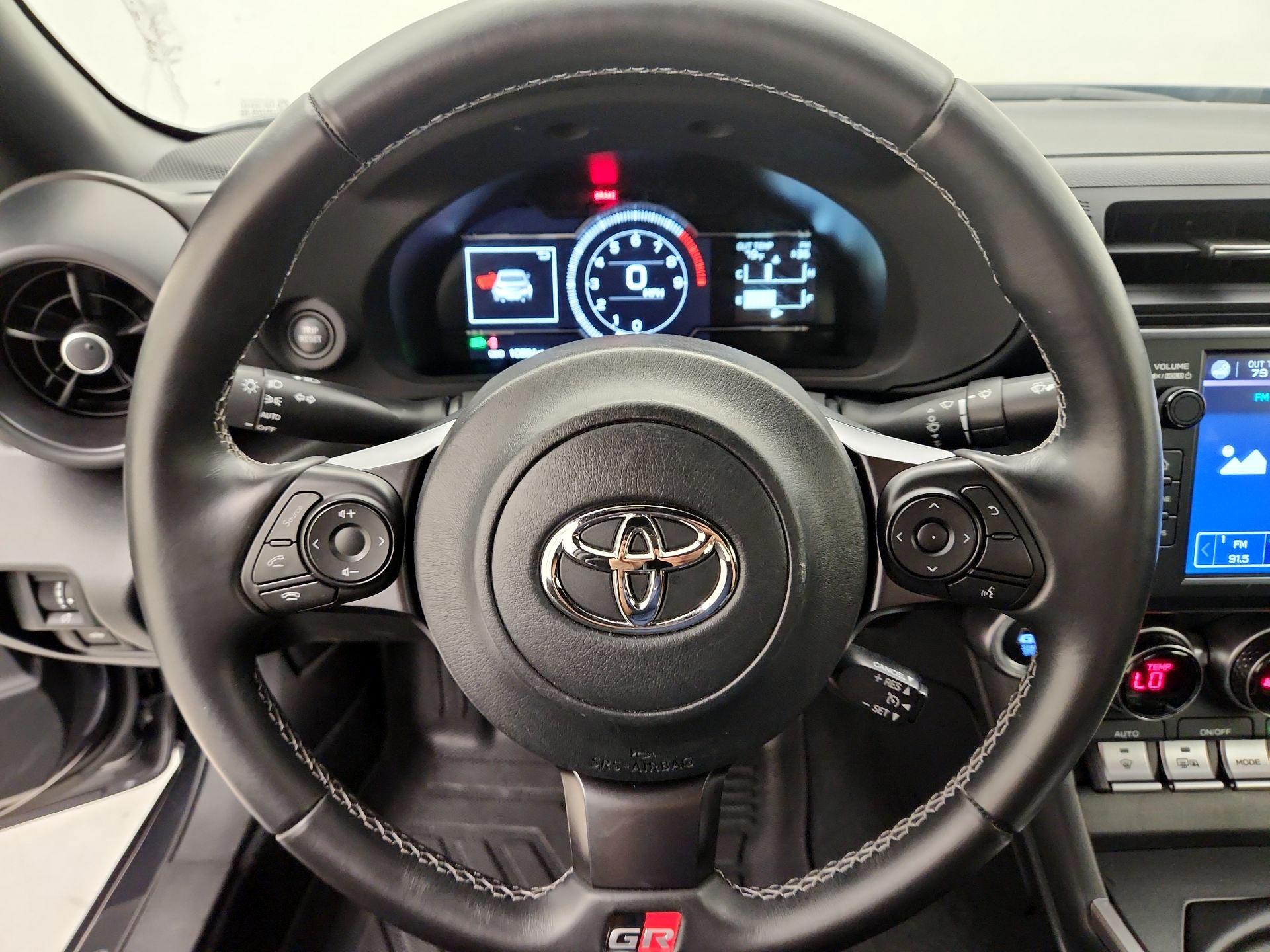 Thumbnail: 2023 Toyota GR86 - 10