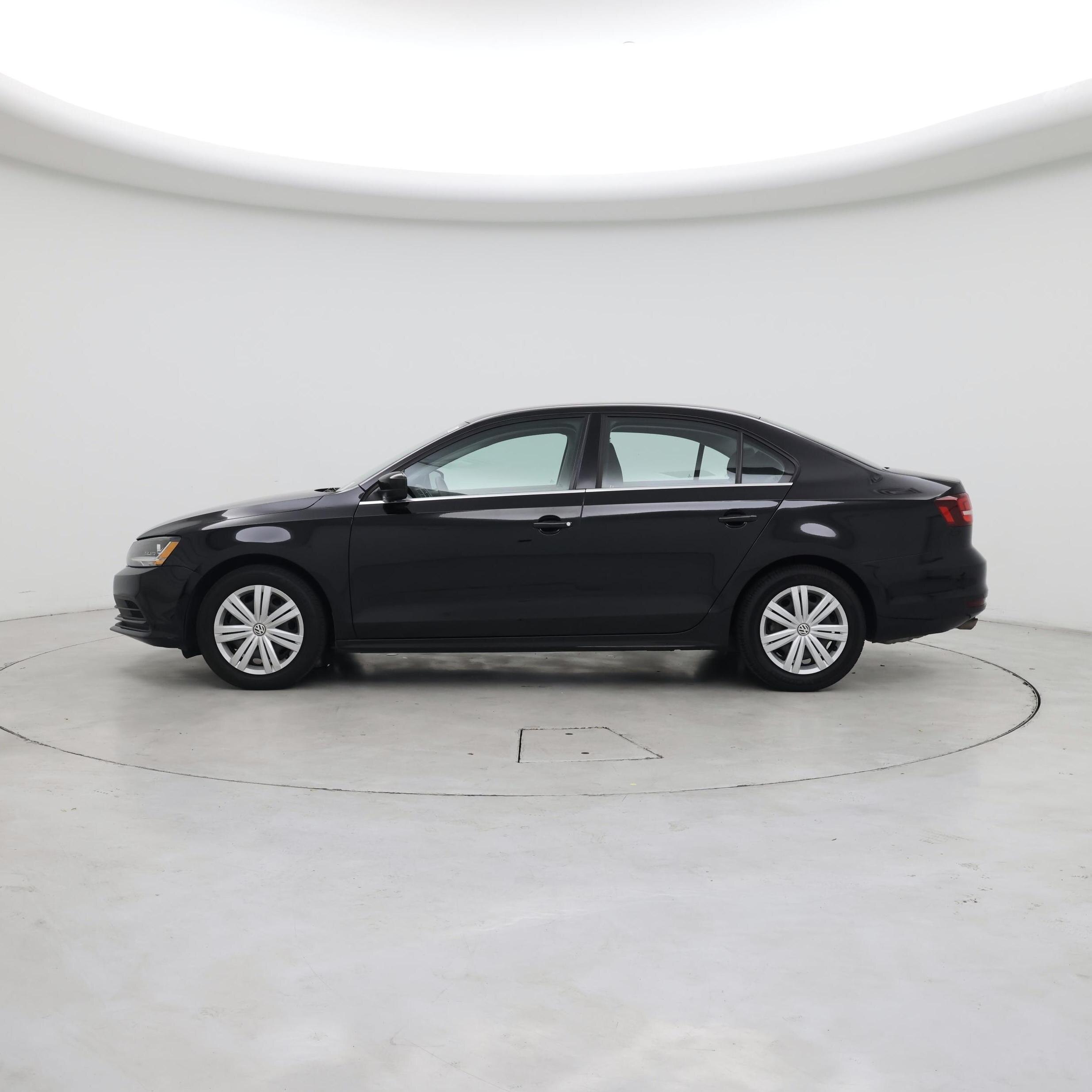 Thumbnail: 2017 Volkswagen Jetta - 3