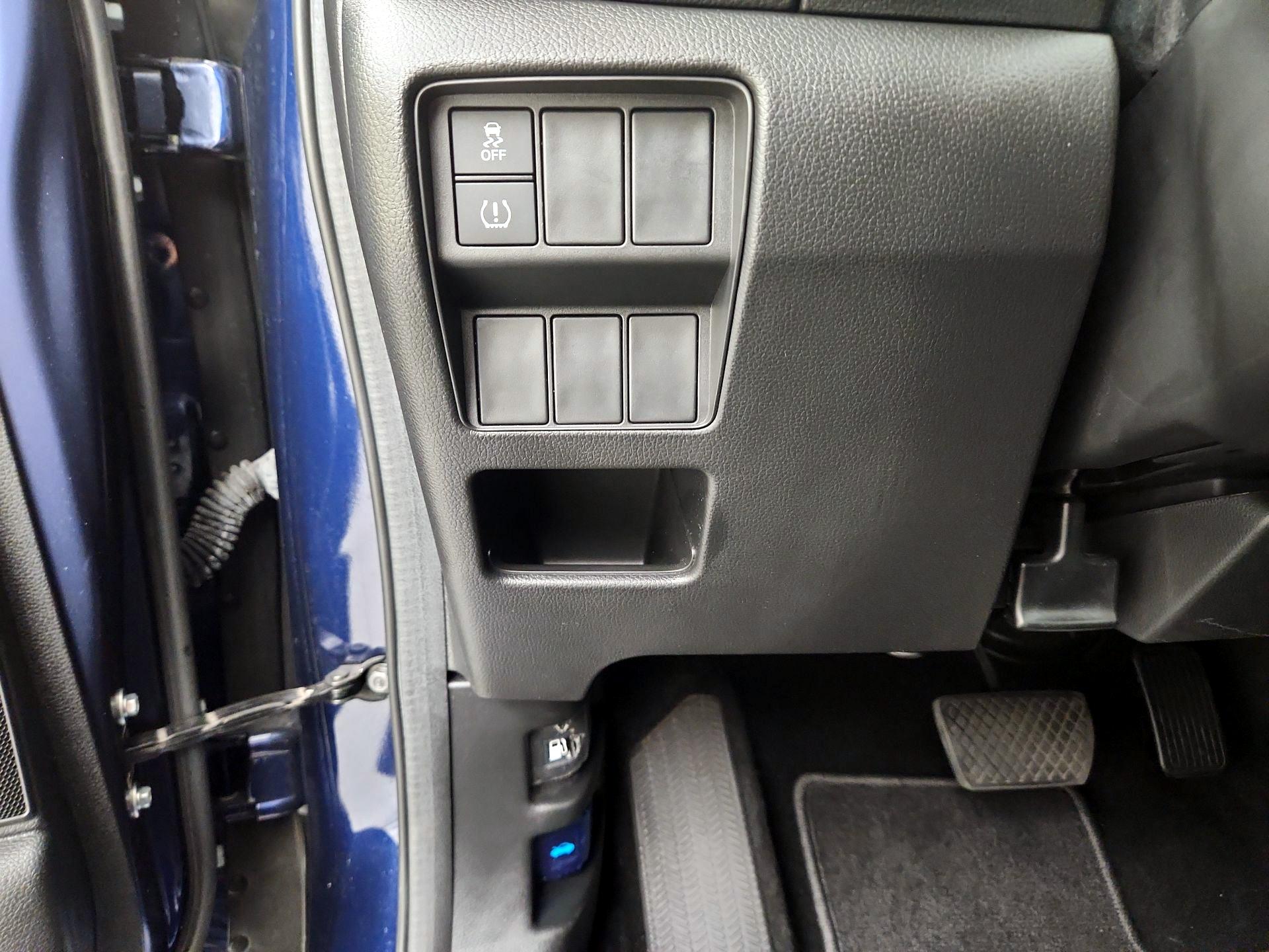 Thumbnail: 2018 Honda CR-V - 13
