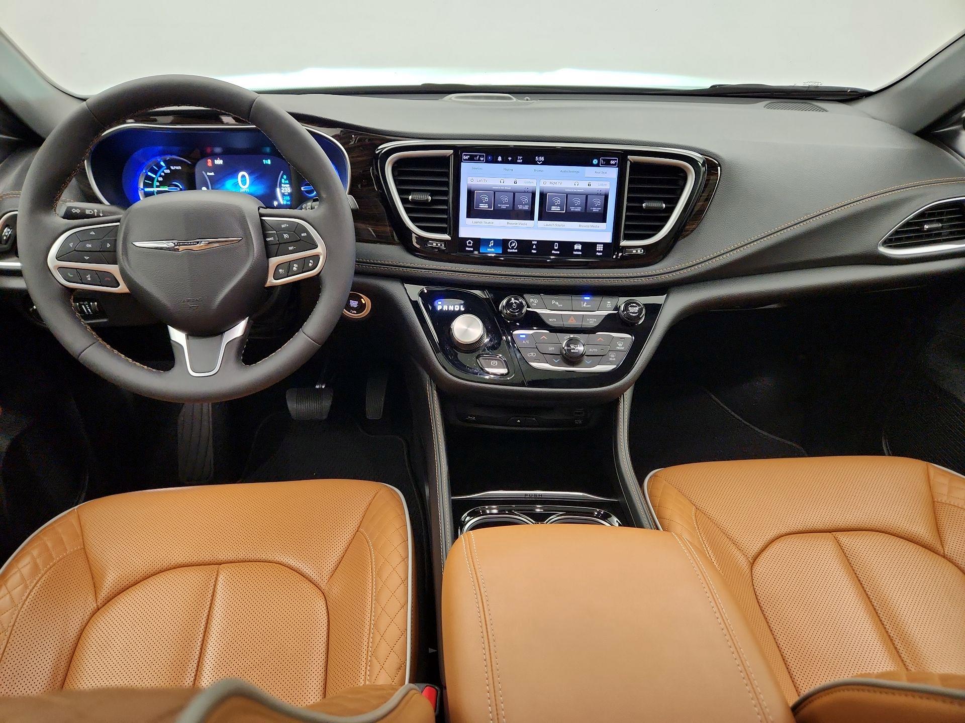 Thumbnail: 2022 Chrysler Pacifica - 9